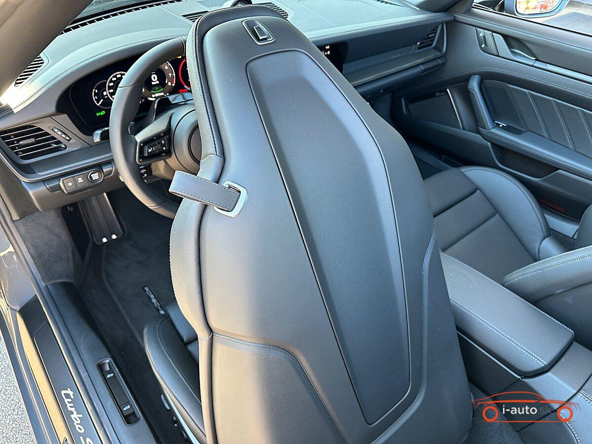 Porsche 992 911 992.2 Carrera Cabrio Turbo S  za 319380€