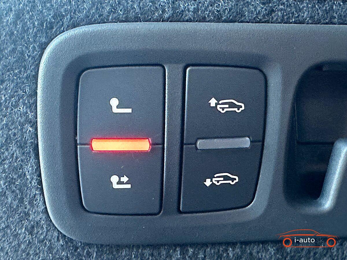 Audi Q7 50 TDI Quattro S-Line za 107500€