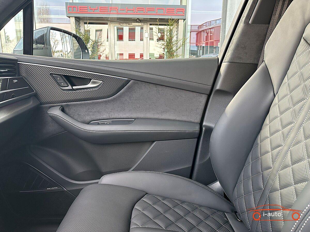Audi Q7 60 TFSI e PHEV quattro  za 107500€