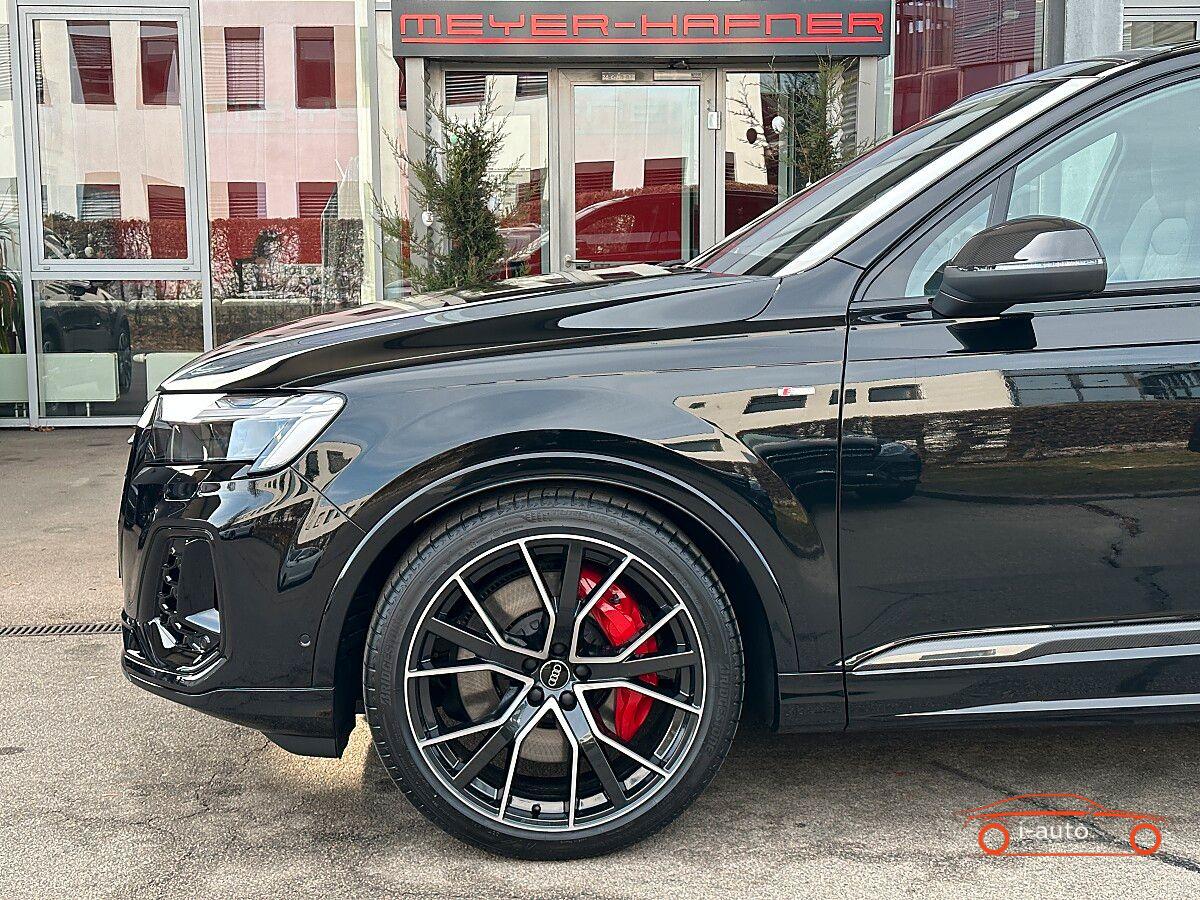 Audi Q7 60 TFSI e PHEV quattro  za 107500€