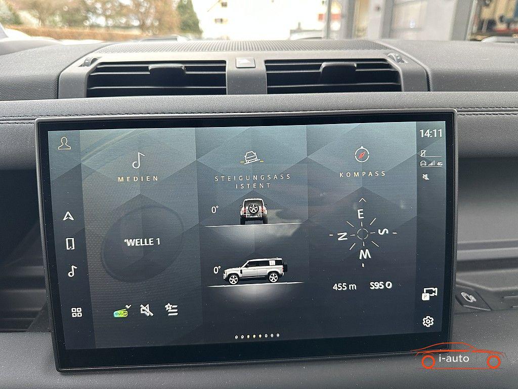 Land Rover Defender 110 D300 AWD X-Dynamic SE  za 78450€