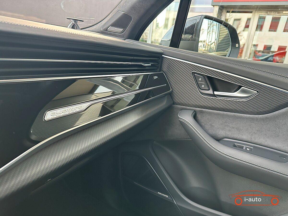 Audi Q7 60 TFSI e PHEV quattro  za 107500€
