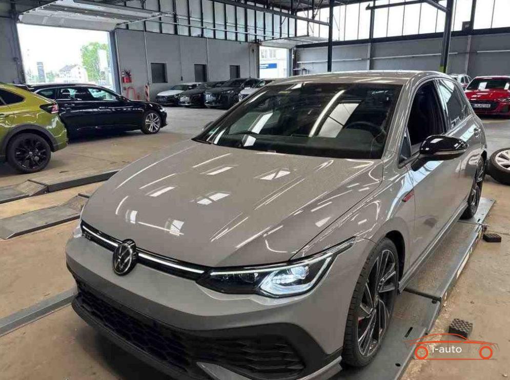 Volkswagen Golf VIII GTI 2.0 TSI DSG CLUBSPORT za 33900€