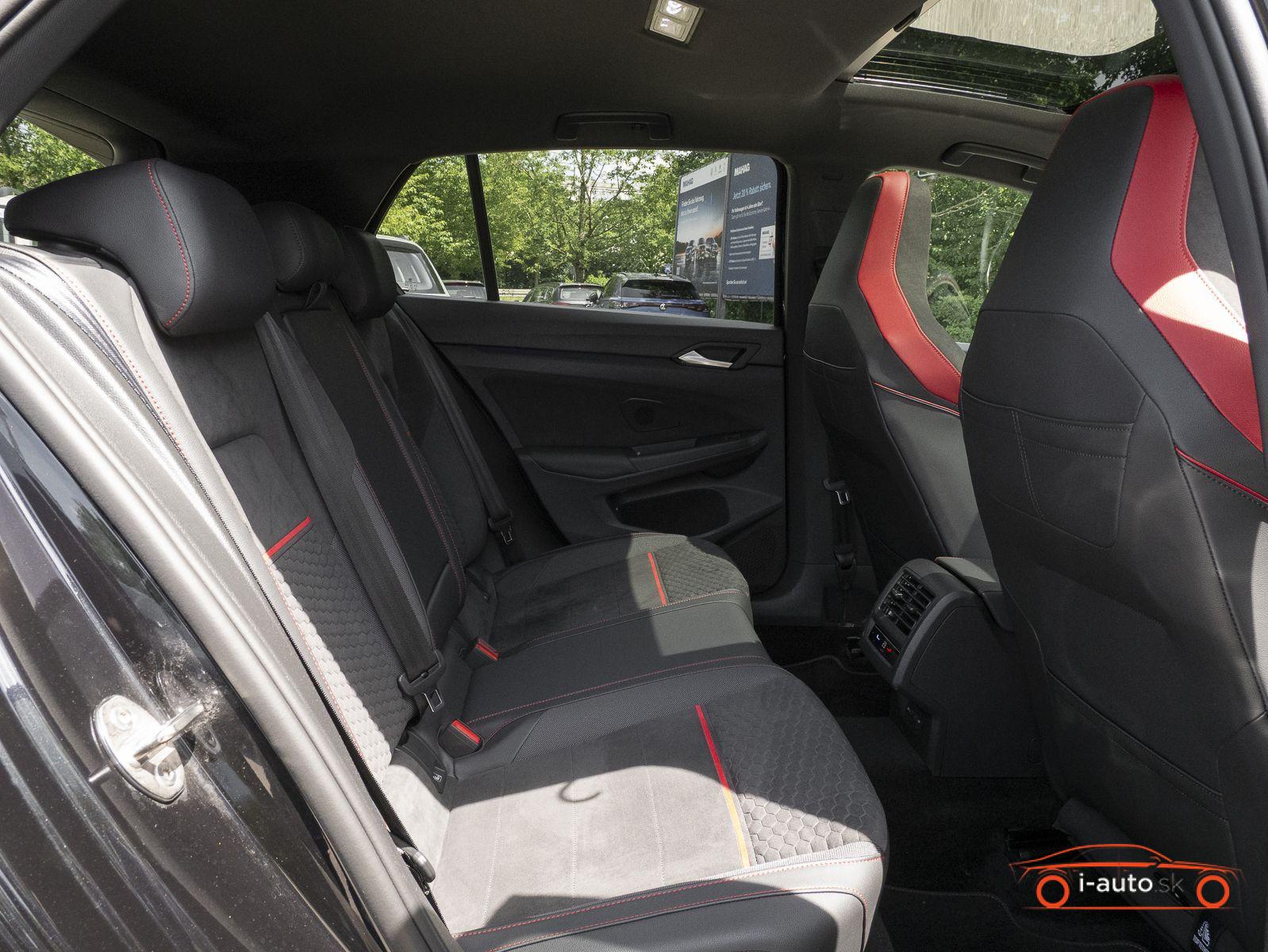 Volkswagen Golf VIII GTI 2.0 TSI Clubsport  za 33000€