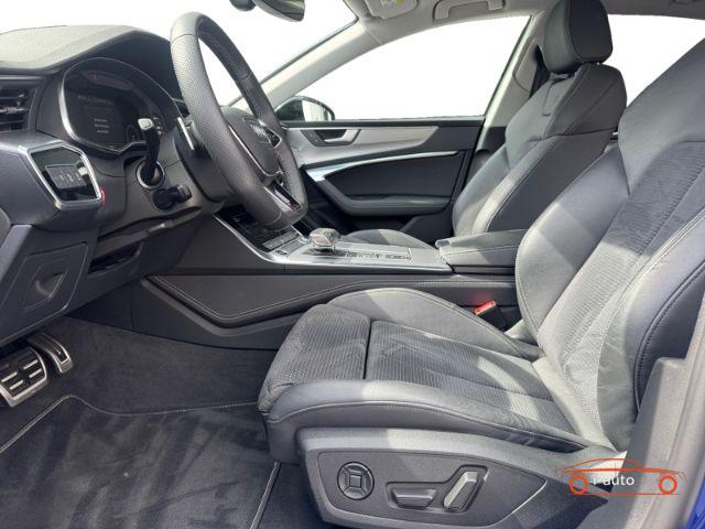 Audi A7 Sportback 55 e quattro S-LINE za 52270€