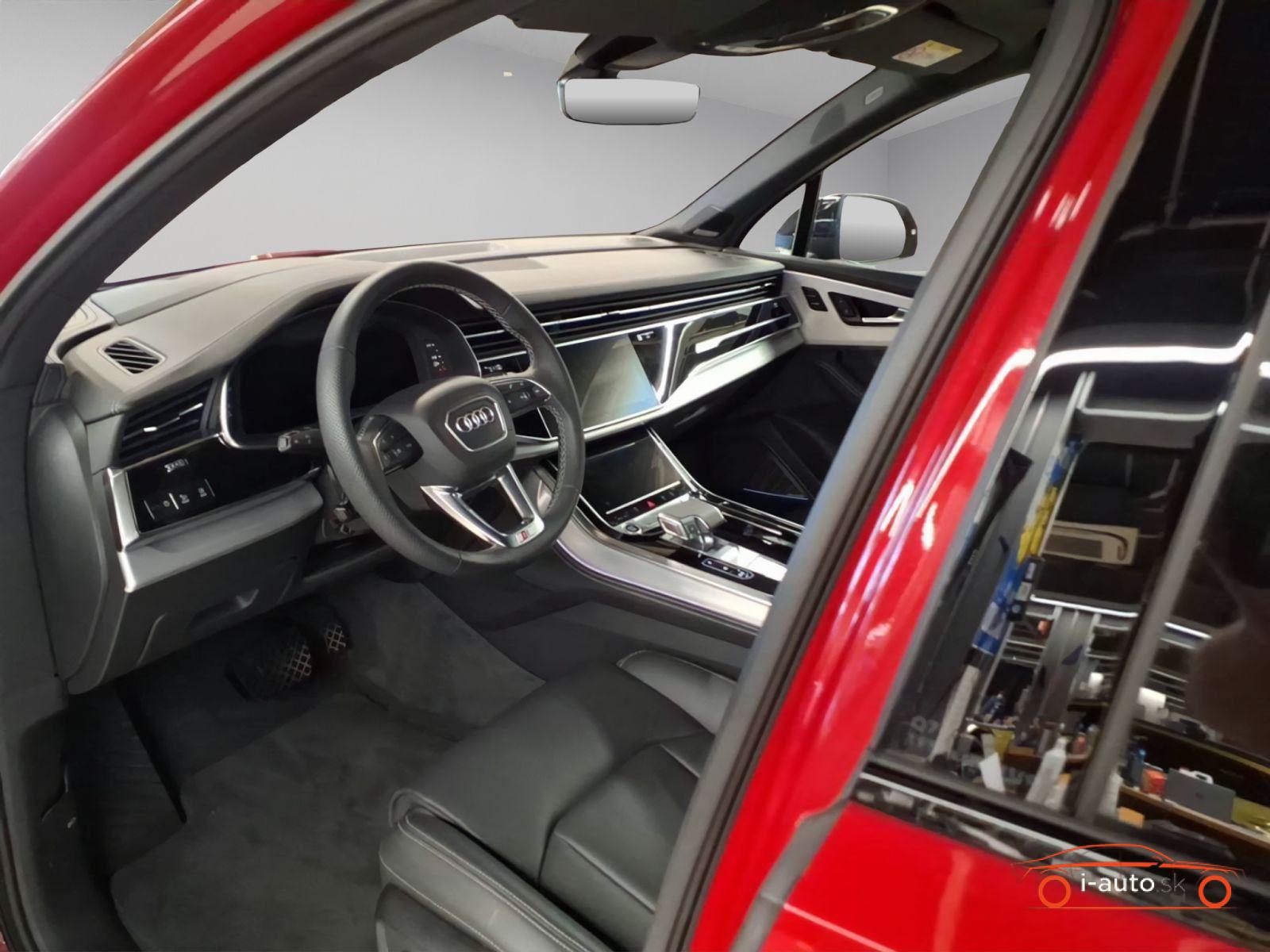 Audi Q7 3.0 TFSIe quattro S line za 97870€
