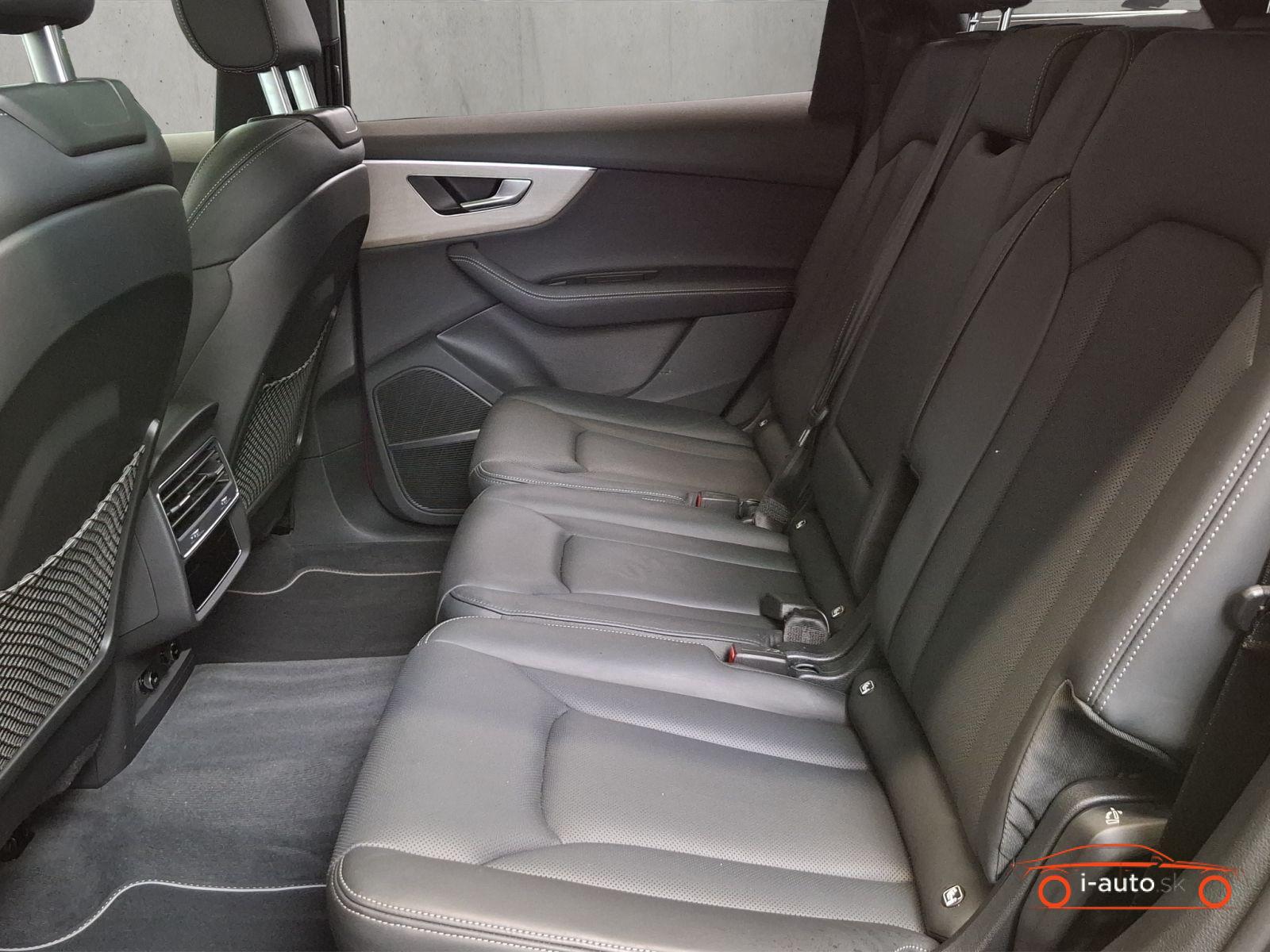 Audi Q7 50 TDI quattro S line za 84950€