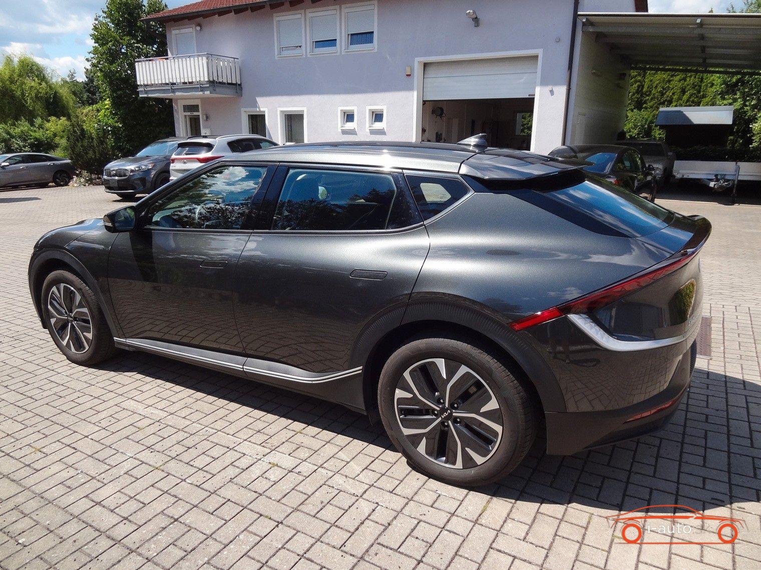Kia EV6 AWD 77,4 kW za 34500€
