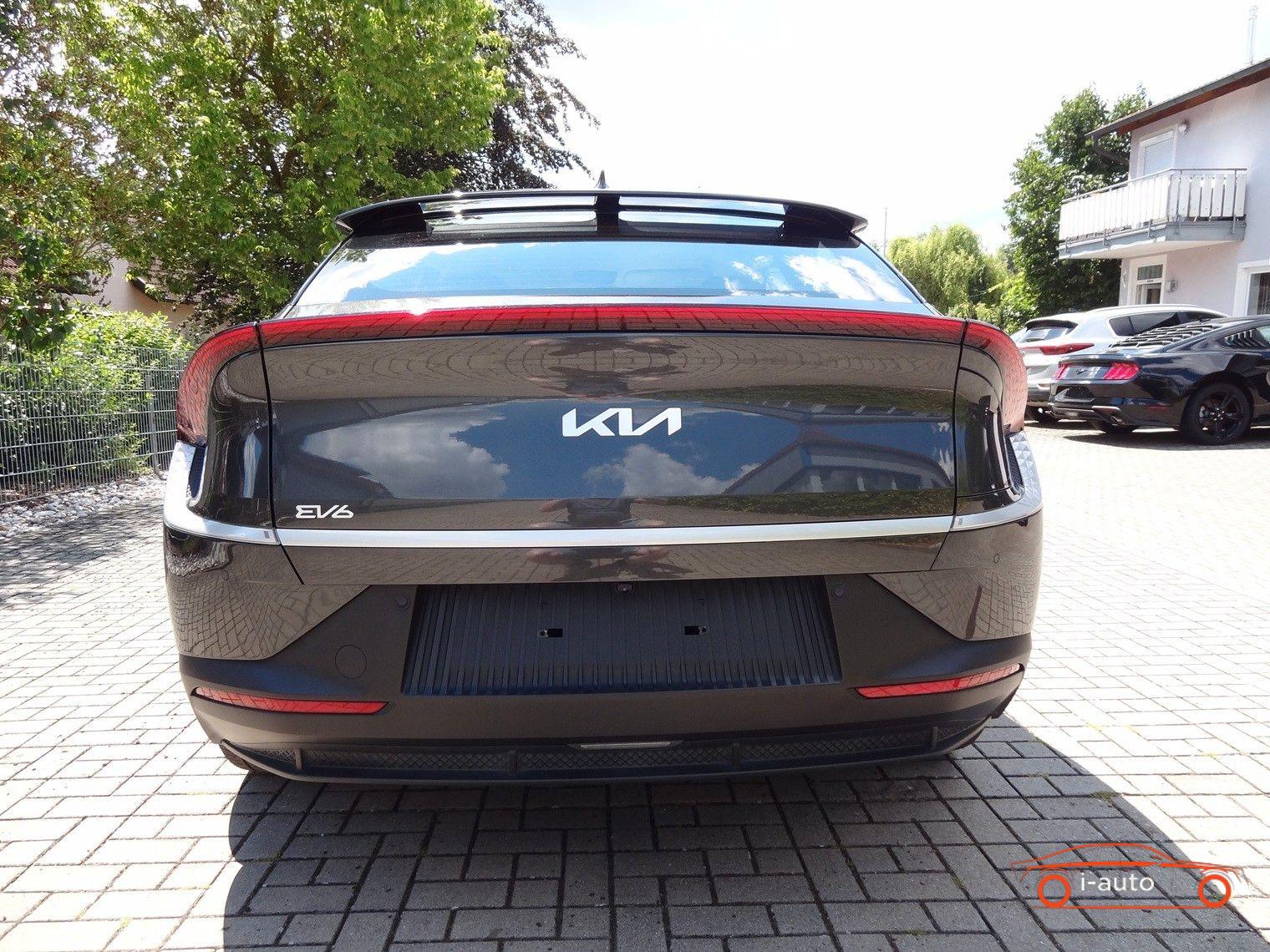 Kia EV6 AWD 77,4 kW za 34500€