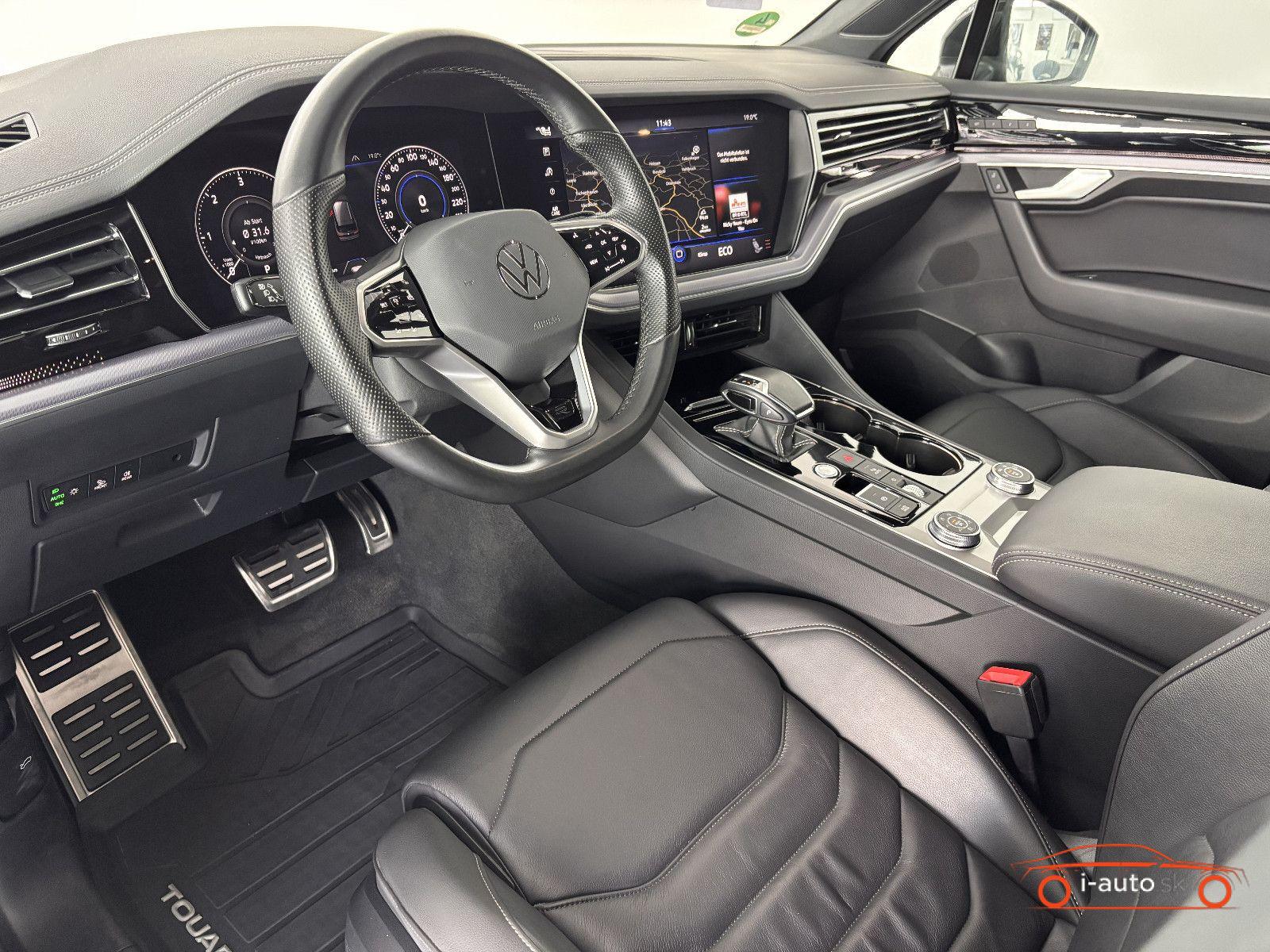 Volkswagen Touareg 3.0 TDI R-Line 4Motion za 58900€