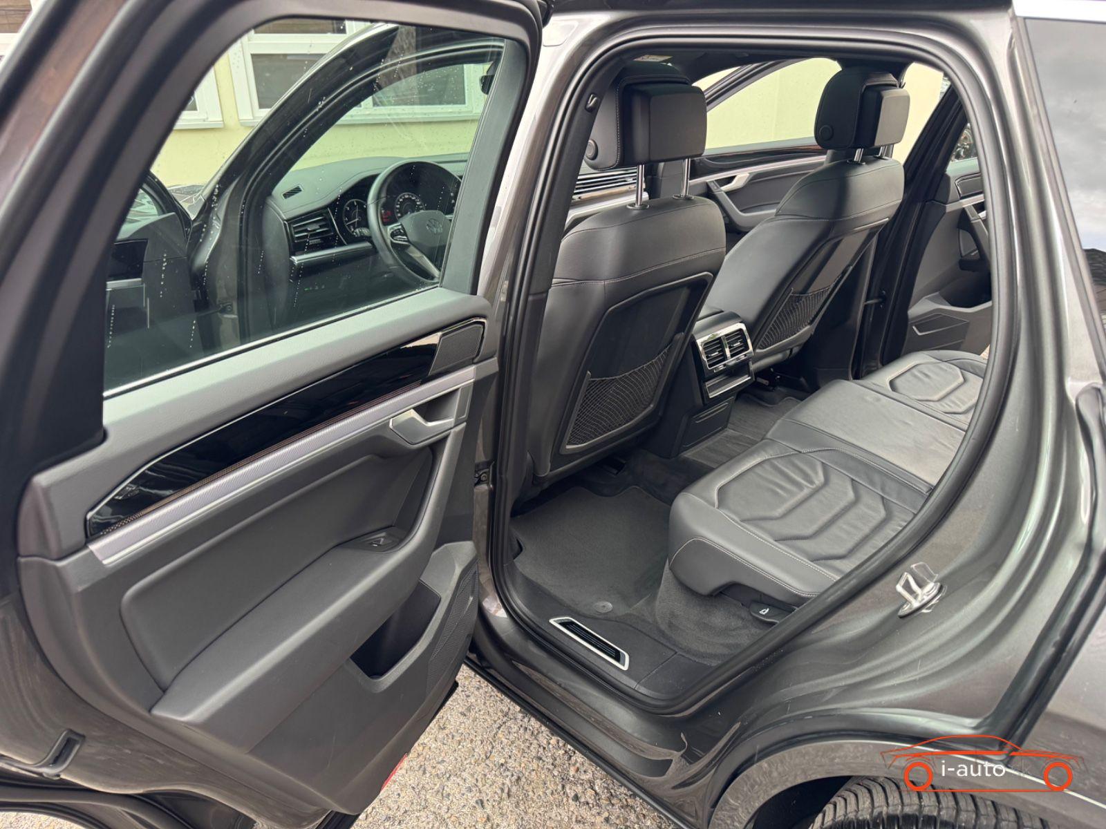Volkswagen Touareg 3.0 TDI DSG R-Line 4Motion za 46070€
