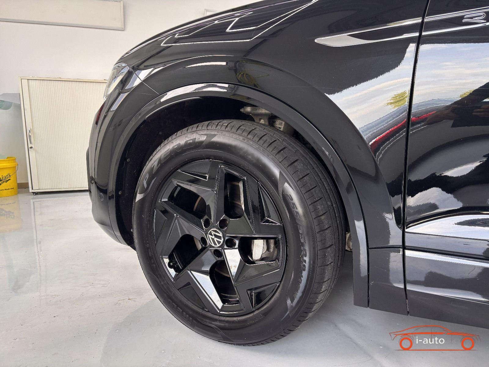 Volkswagen Touareg 3.0 TDI R-Line 4Motion za 58900€