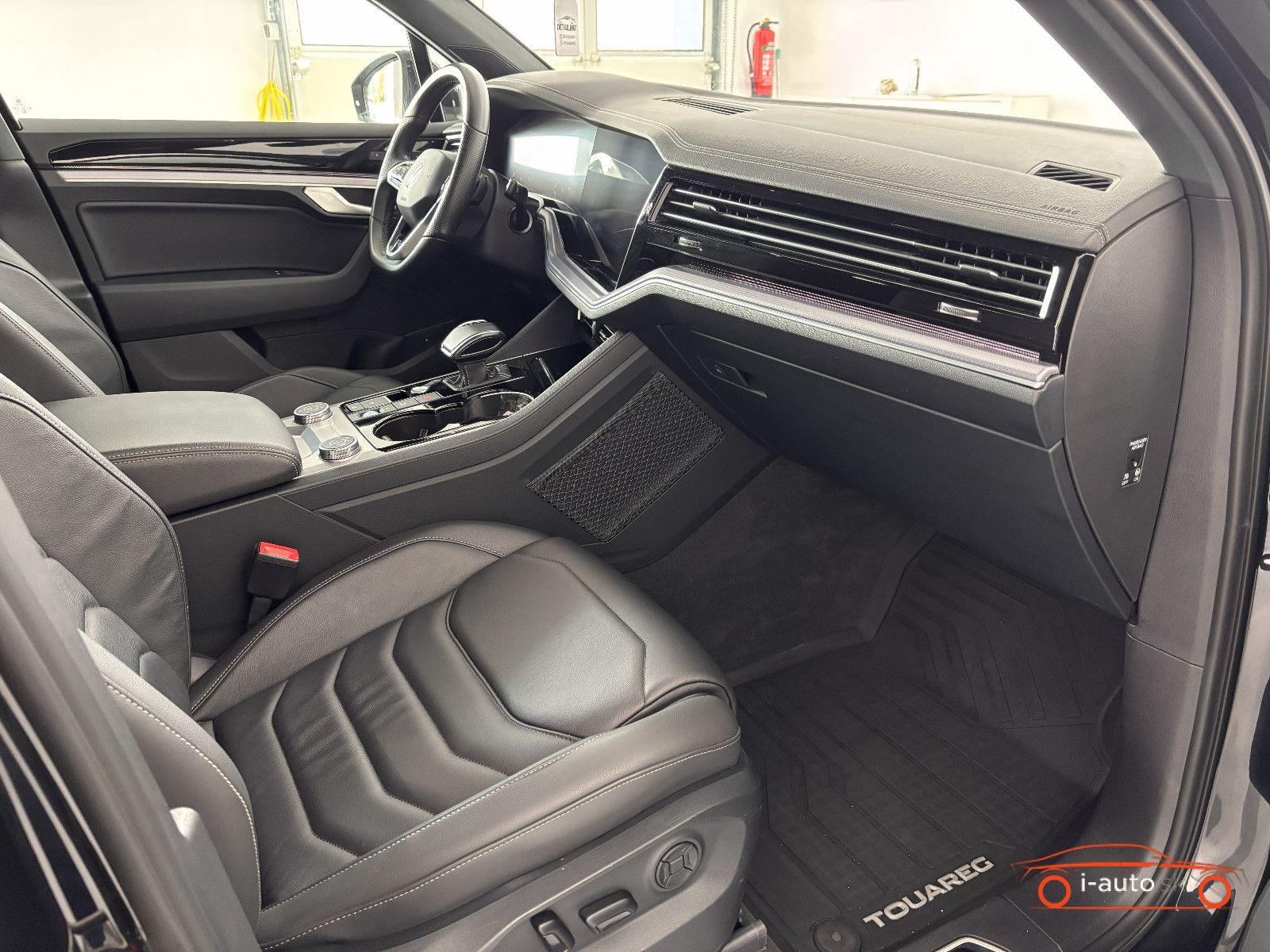 Volkswagen Touareg 3.0 TDI R-Line 4Motion za 58900€