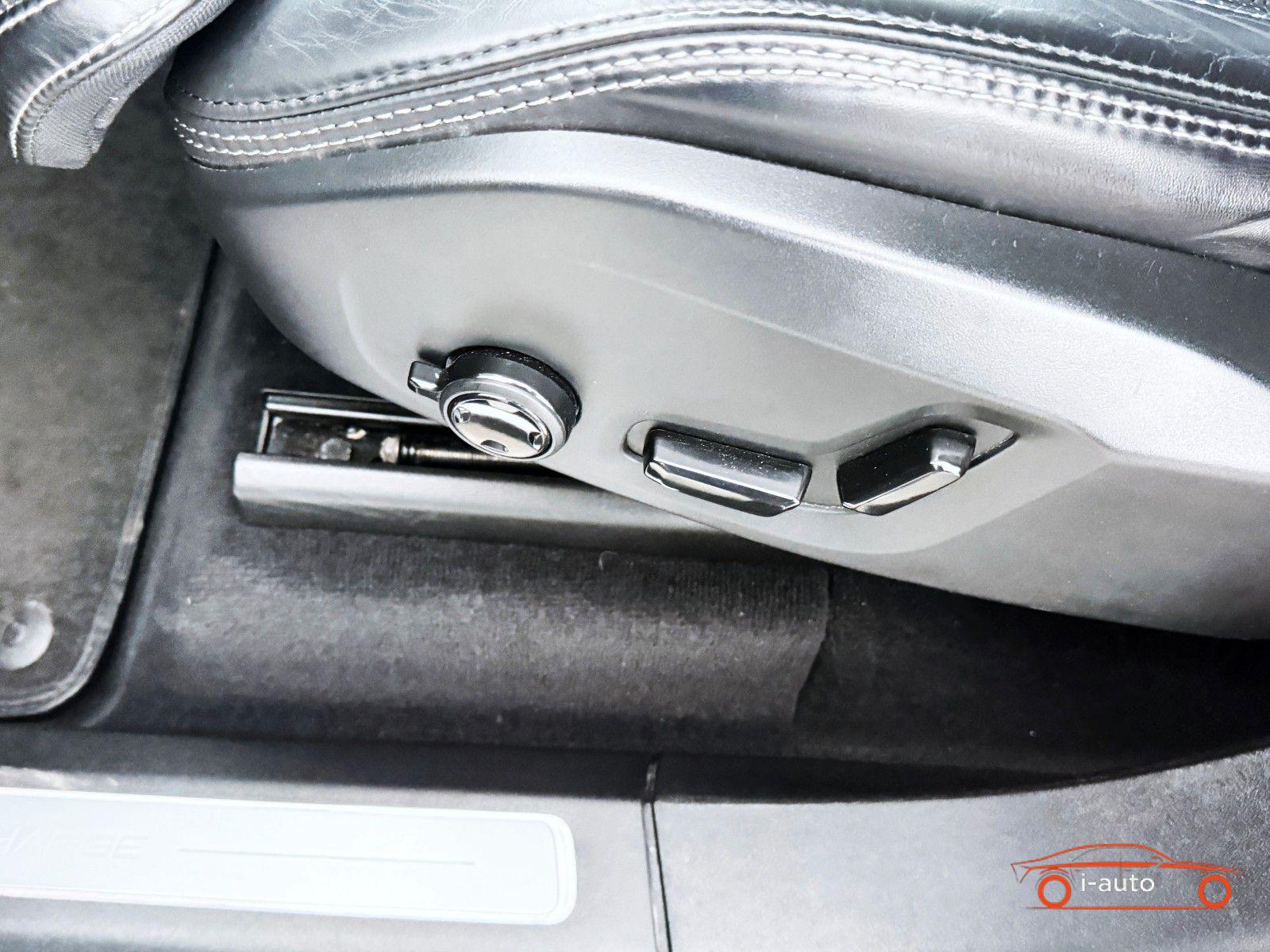 Volvo XC90 T8 AWD Ultimate Bright Recharge Plug-In za 49390€