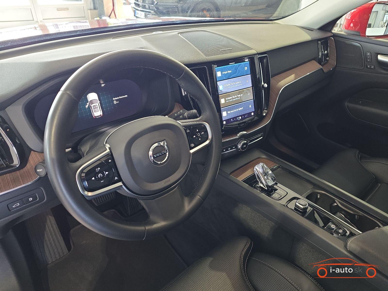 Volvo XC60 T8 Plus Bright Recharge AWD za 40330€