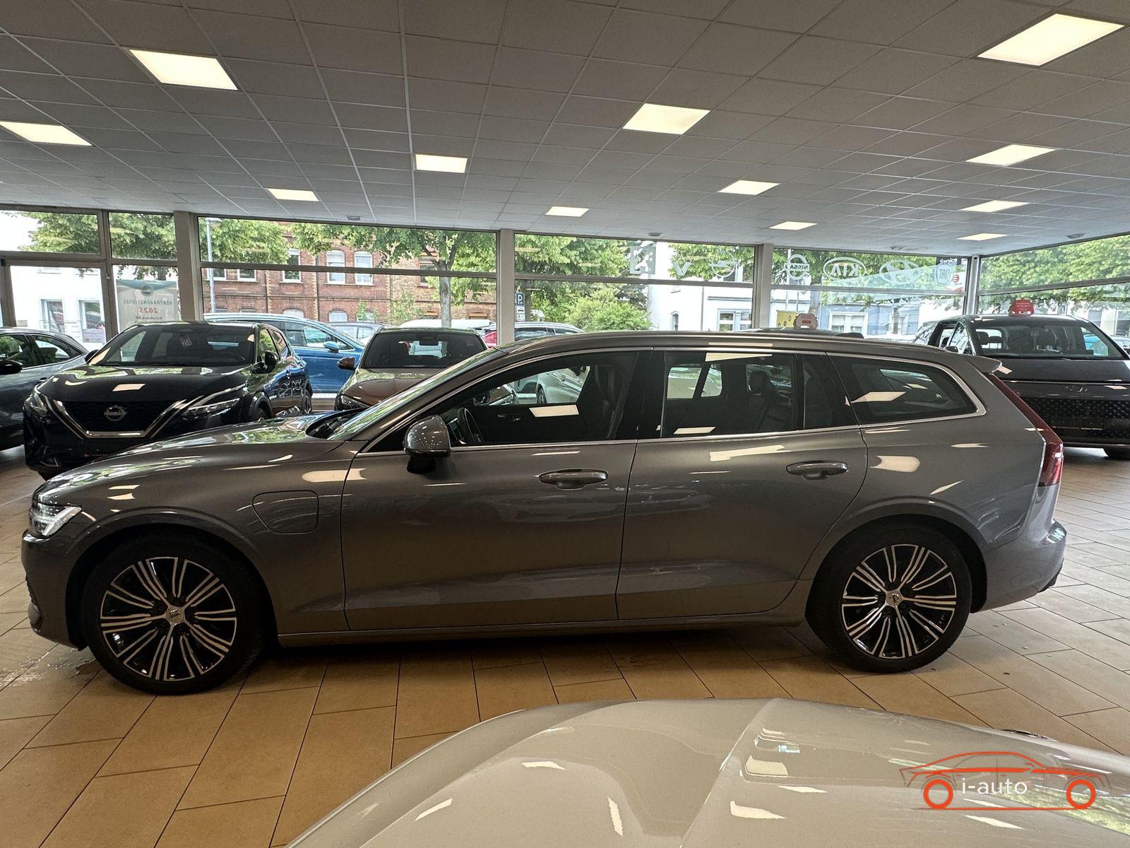 Volvo V60 Inscription Plug-In AWD za 25800€
