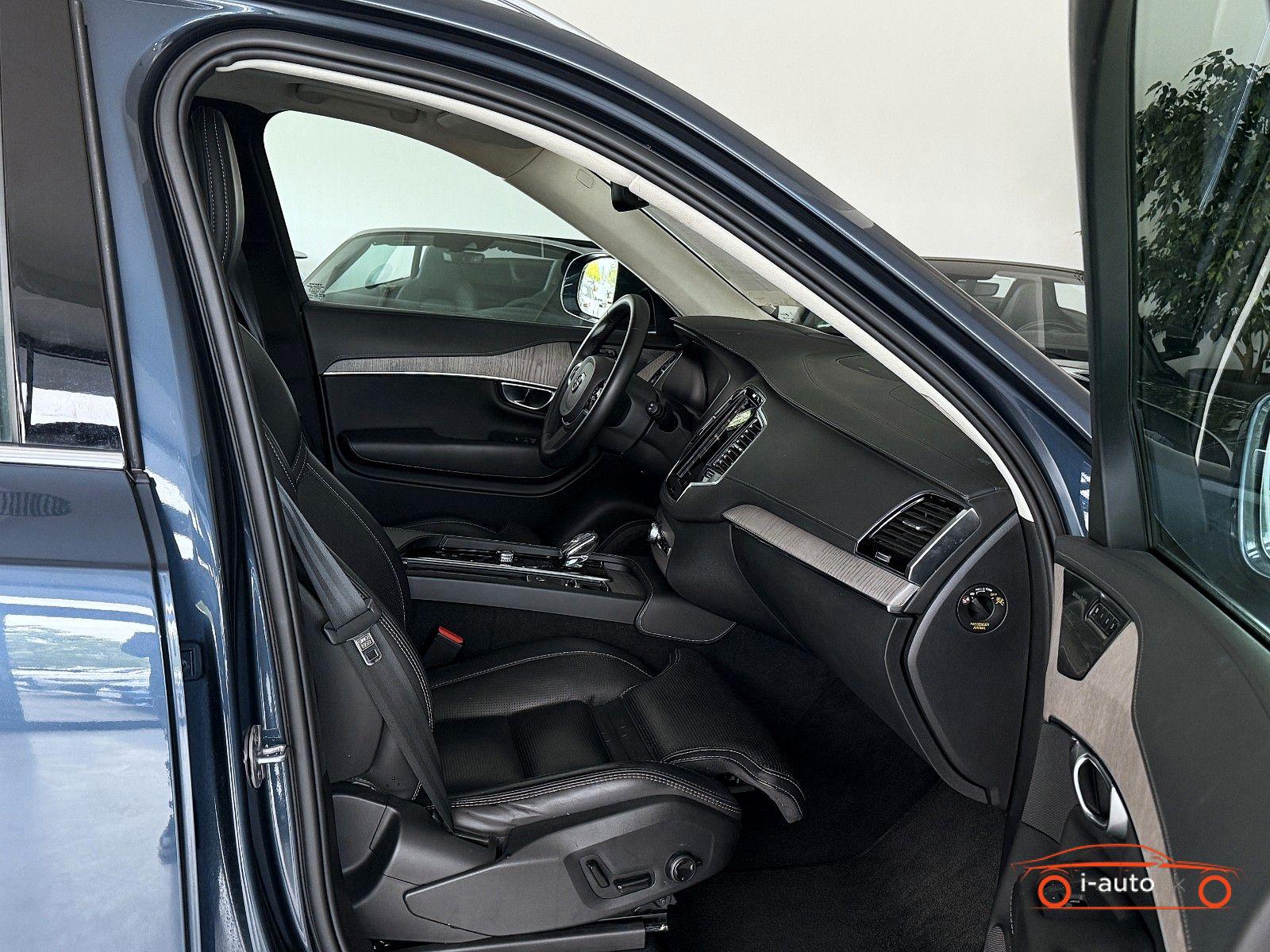 Volvo XC90 T8 AWD Ultimate Bright Recharge Plug-In za 49390€
