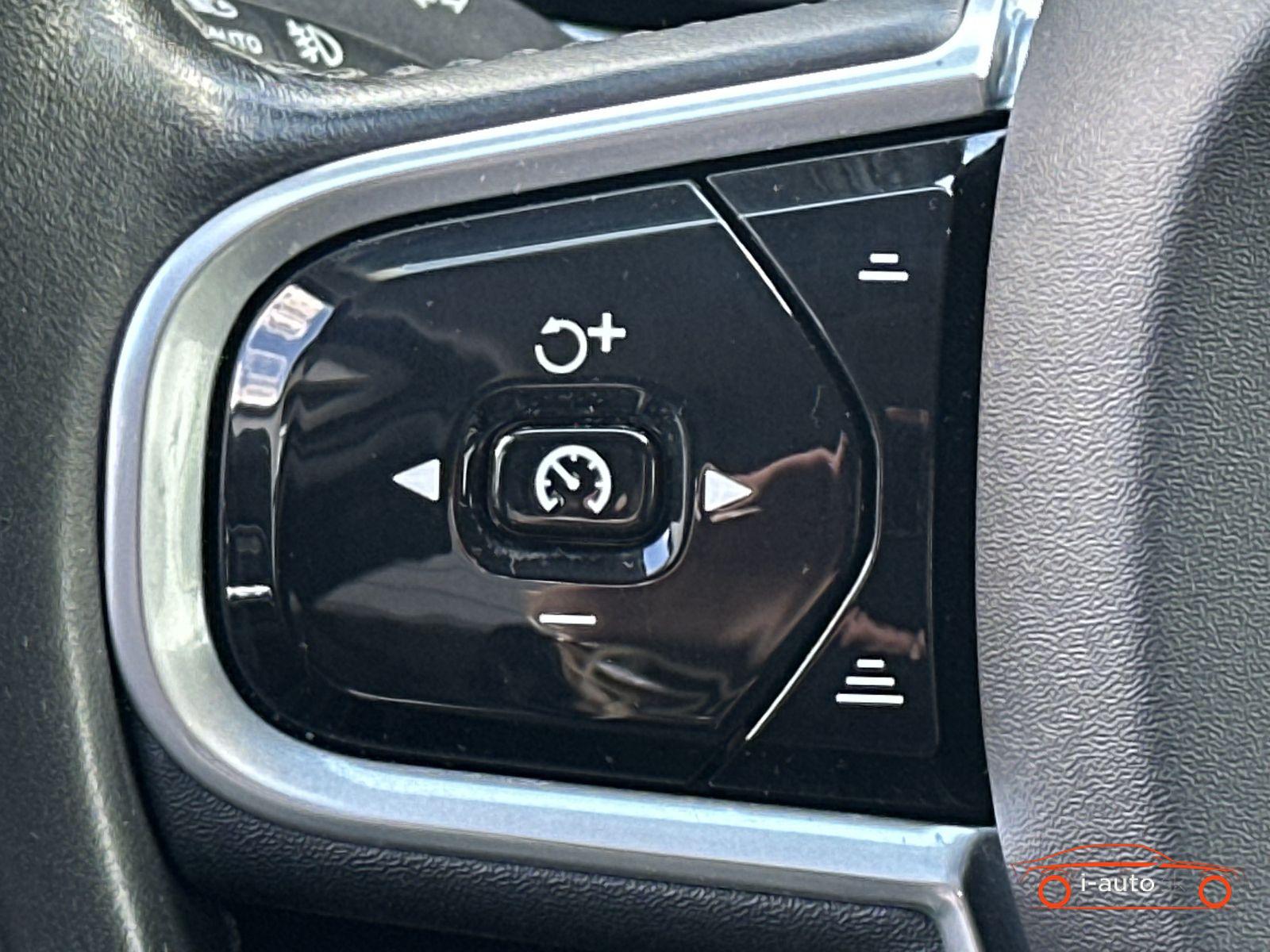 Volvo V60 T6 AWD Recharge Inscription za 30700€