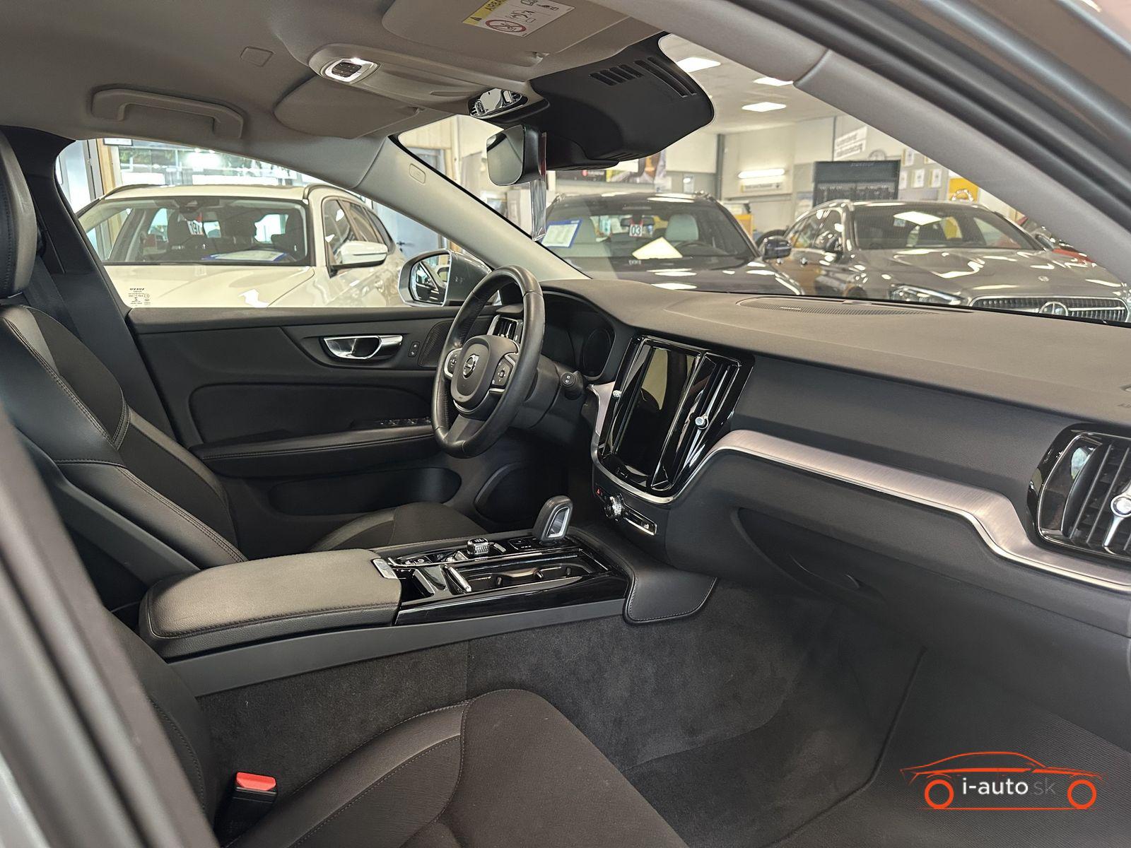 Volvo V60 Inscription Plug-In AWD za 25800€