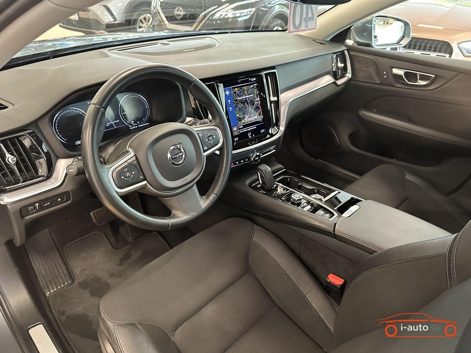 Volvo V60 Inscription Plug-In AWD za 25800€