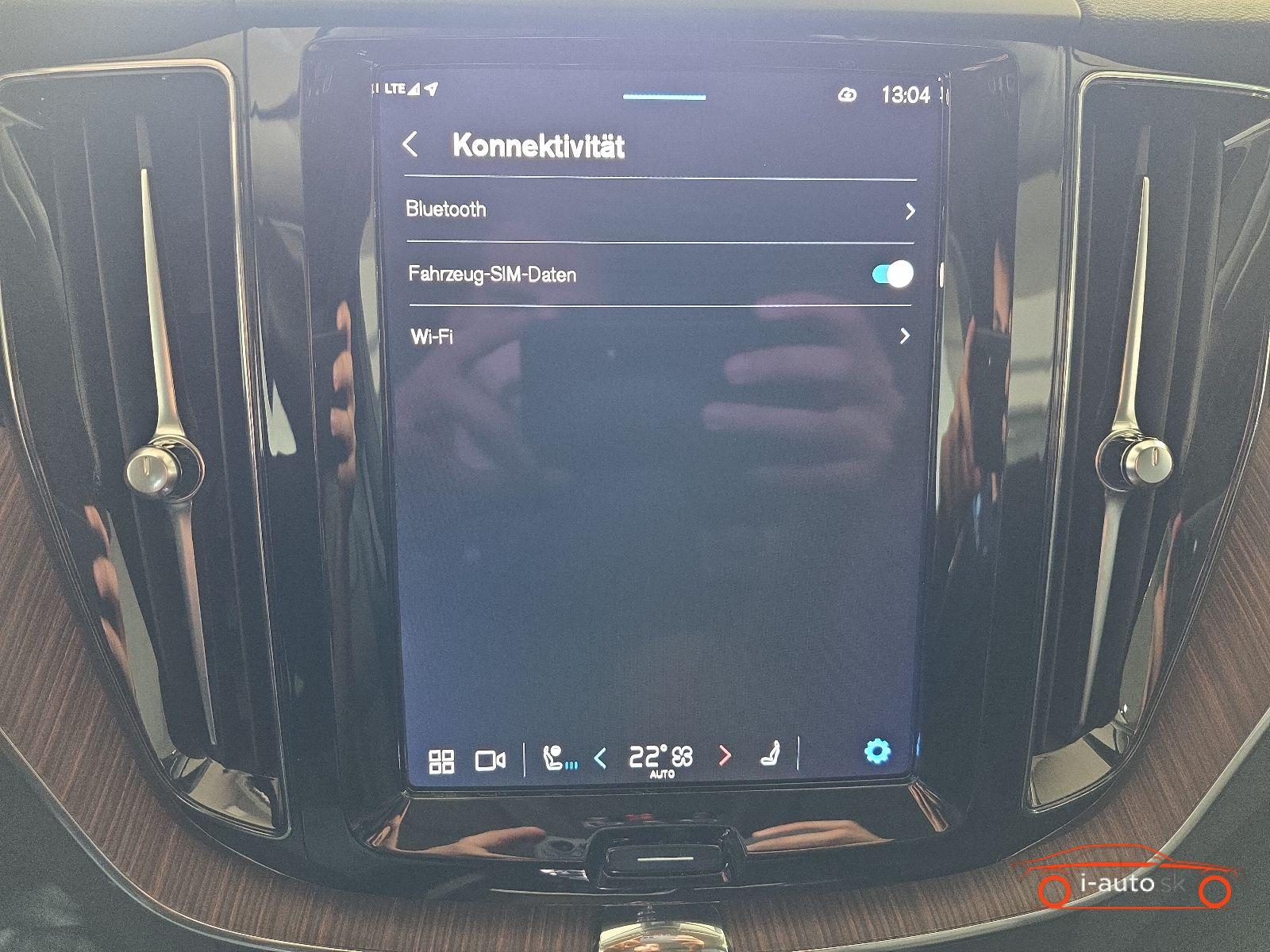 Volvo XC60 T8 Plus Bright Recharge AWD za 40330€
