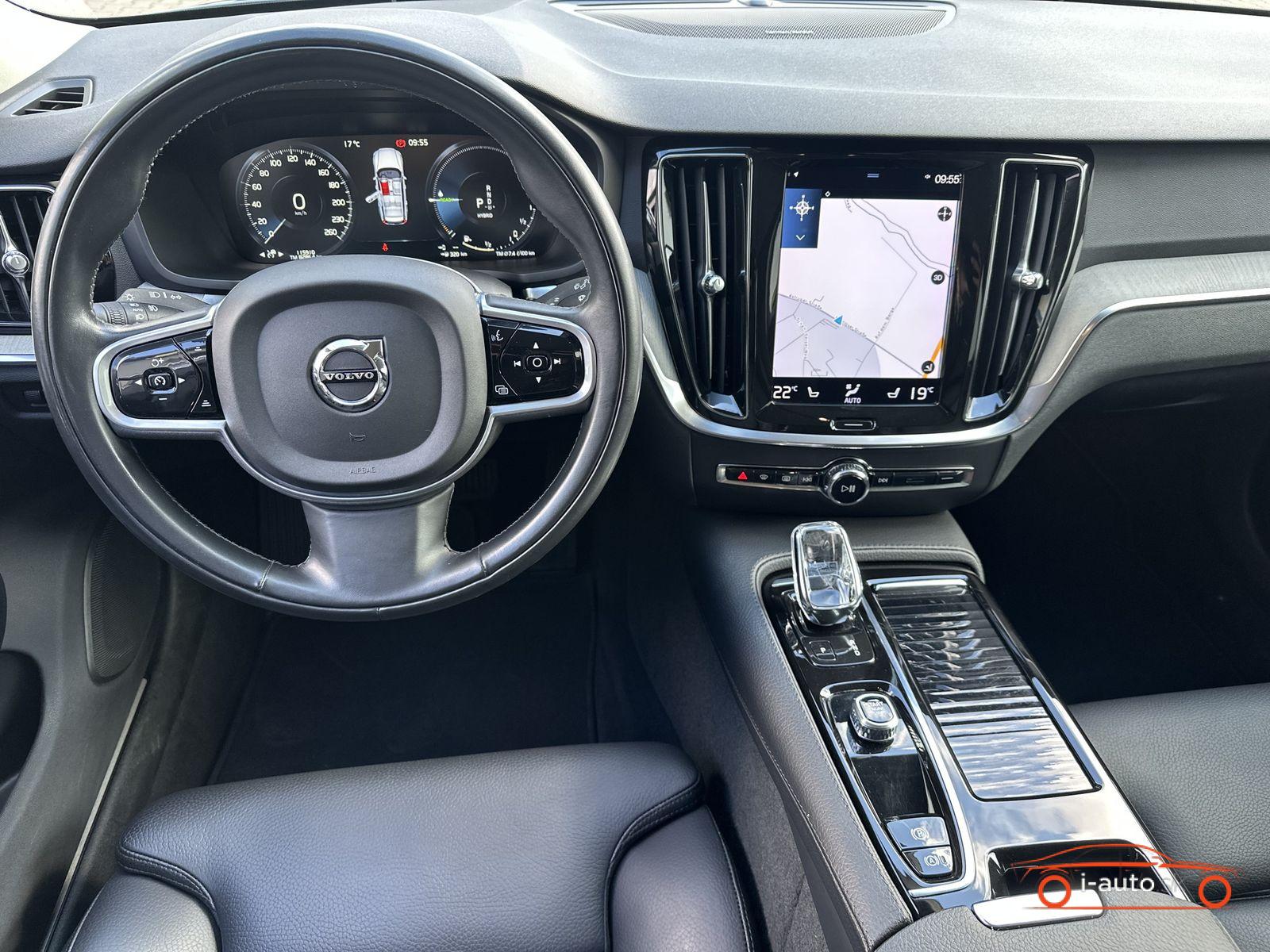 Volvo V60 T6 AWD Recharge Inscription za 30700€