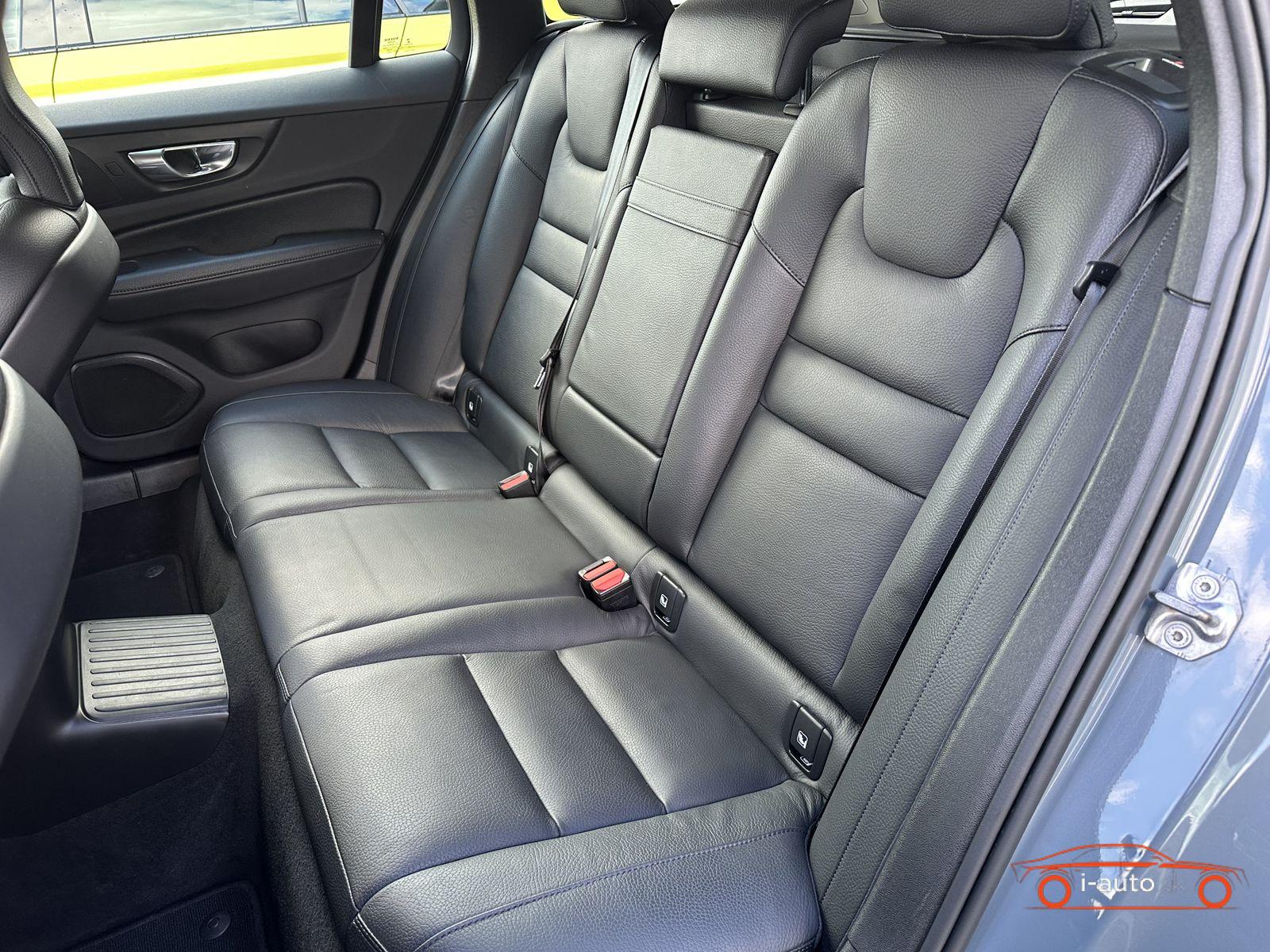 Volvo V60 T6 AWD Recharge Inscription za 30700€