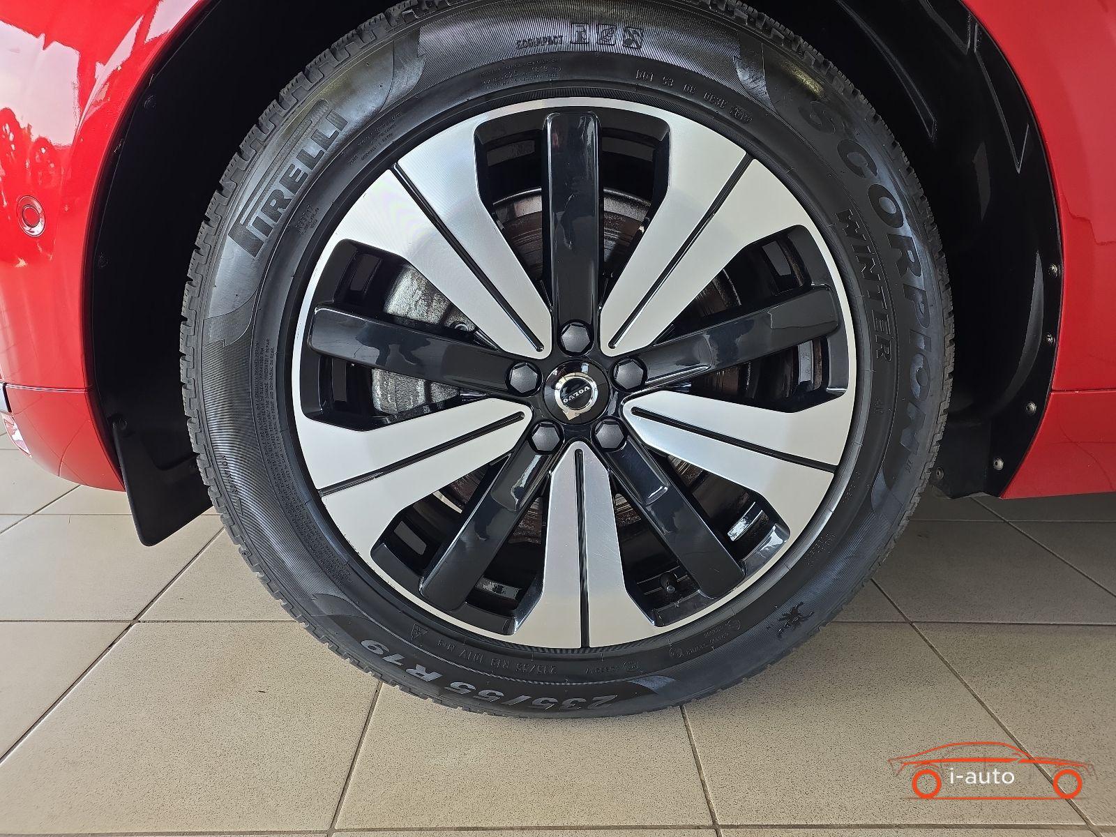Volvo XC60 T8 Plus Bright Recharge AWD za 40330€