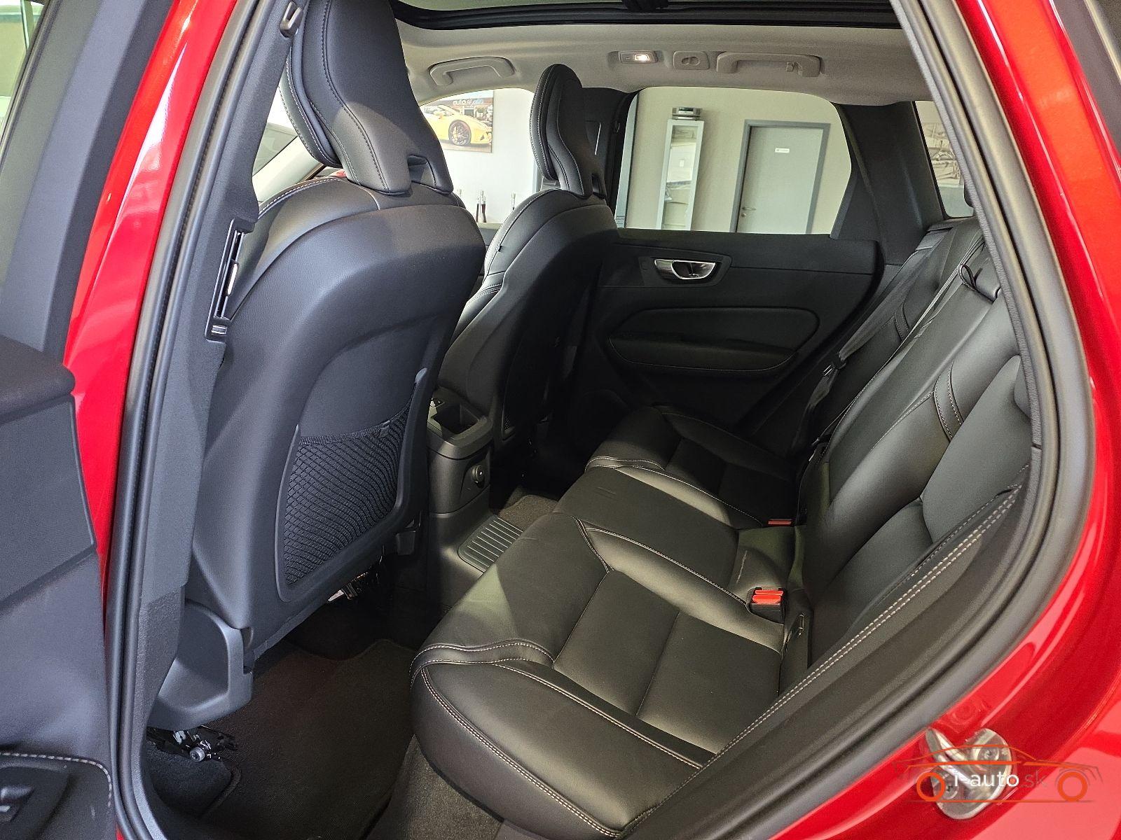 Volvo XC60 T8 Plus Bright Recharge AWD za 40330€