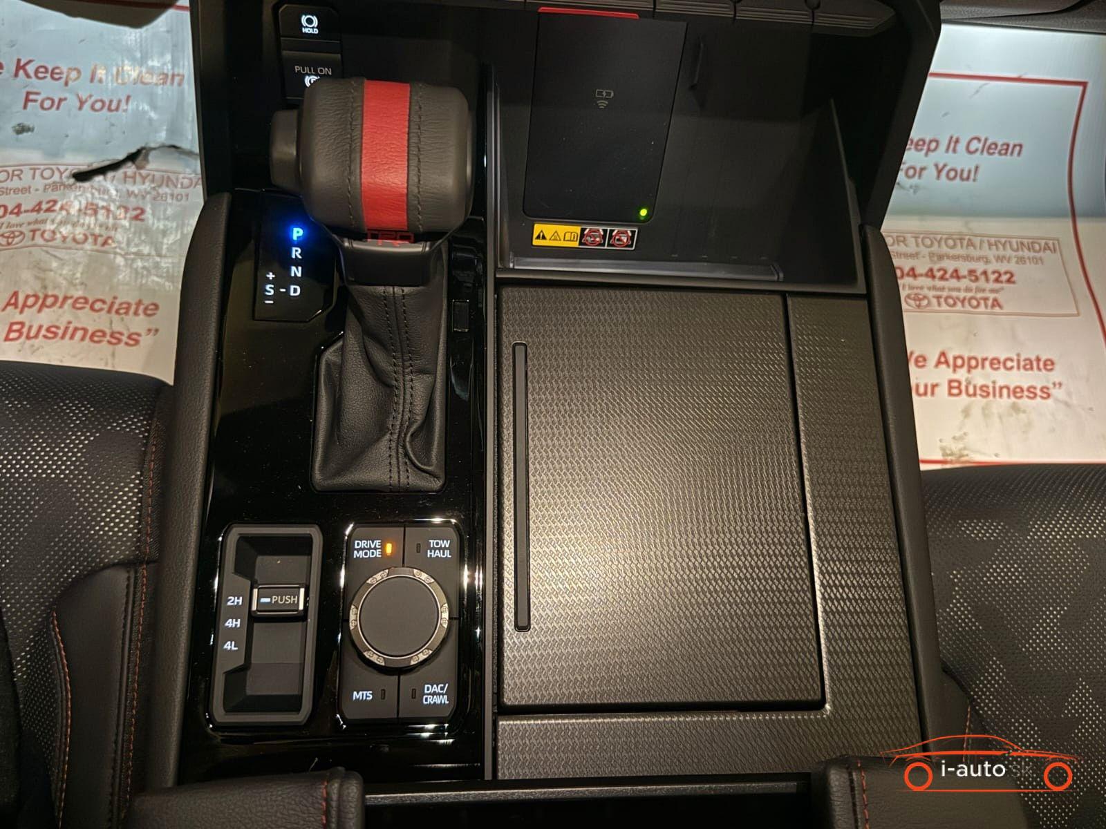 Toyota Sequoia TRD PRO V6 4WD za 147000€