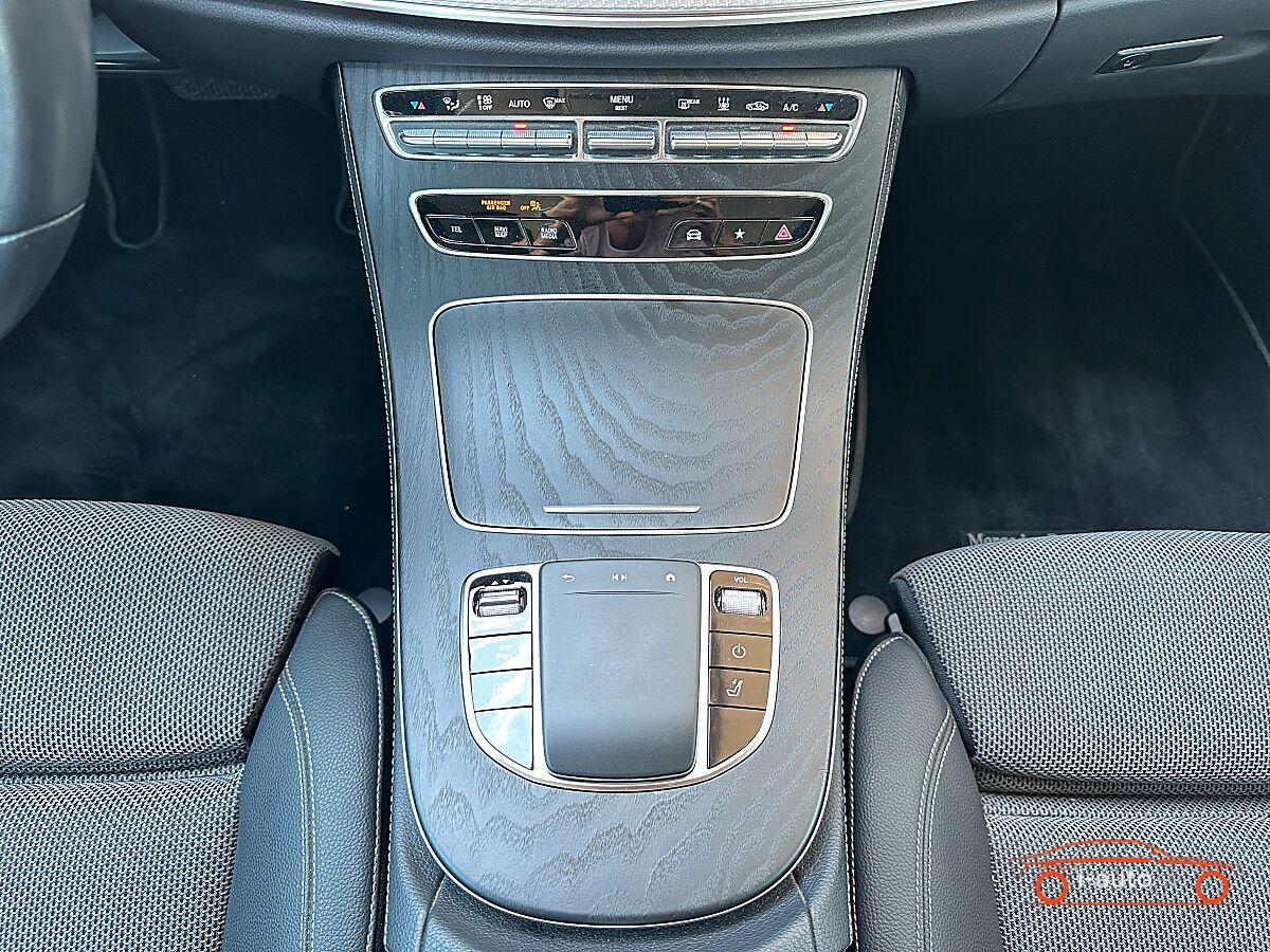 Mercedes-Benz E T 300 de PHEV T 4Matic  za 33000€