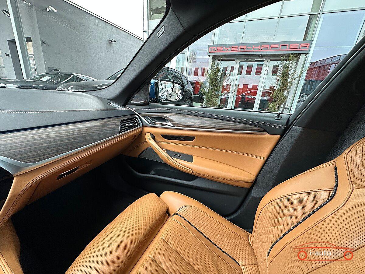 BMW 530 530 e xDrive Touring Luxury Line  za 35150€