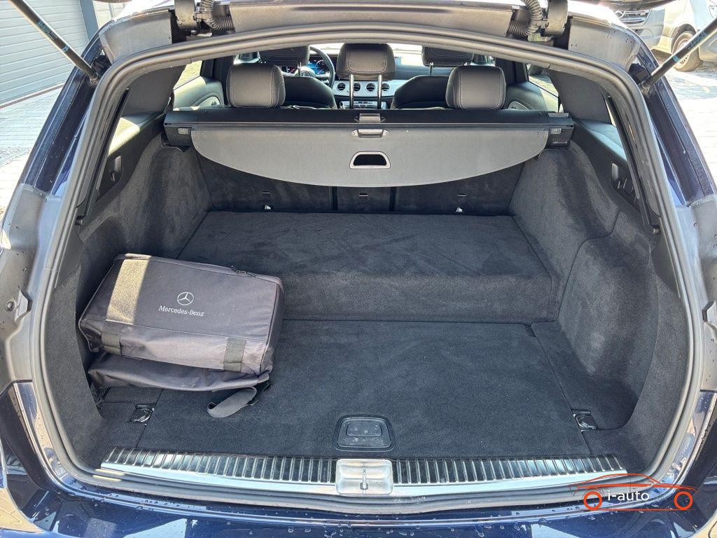 Mercedes-Benz E T 300de 4MATIC AMG za 35000€
