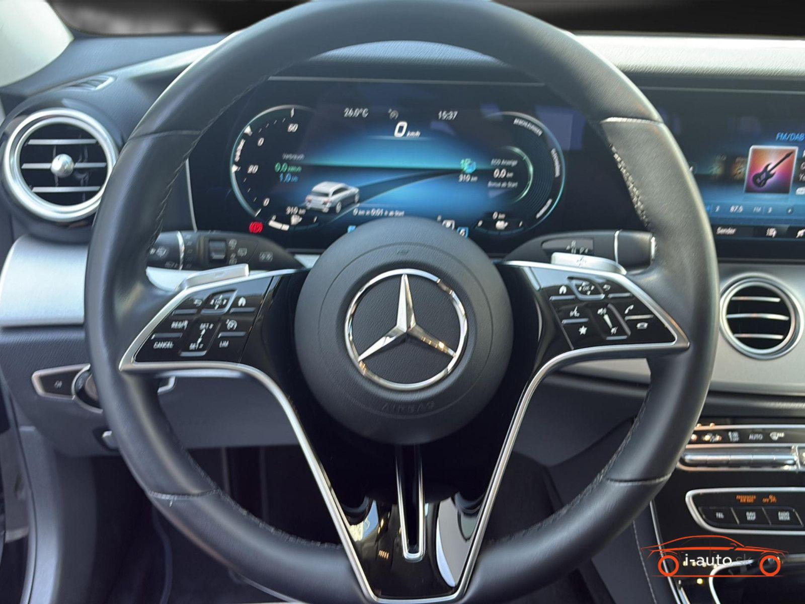 Mercedes-Benz E T 300de za 33000€