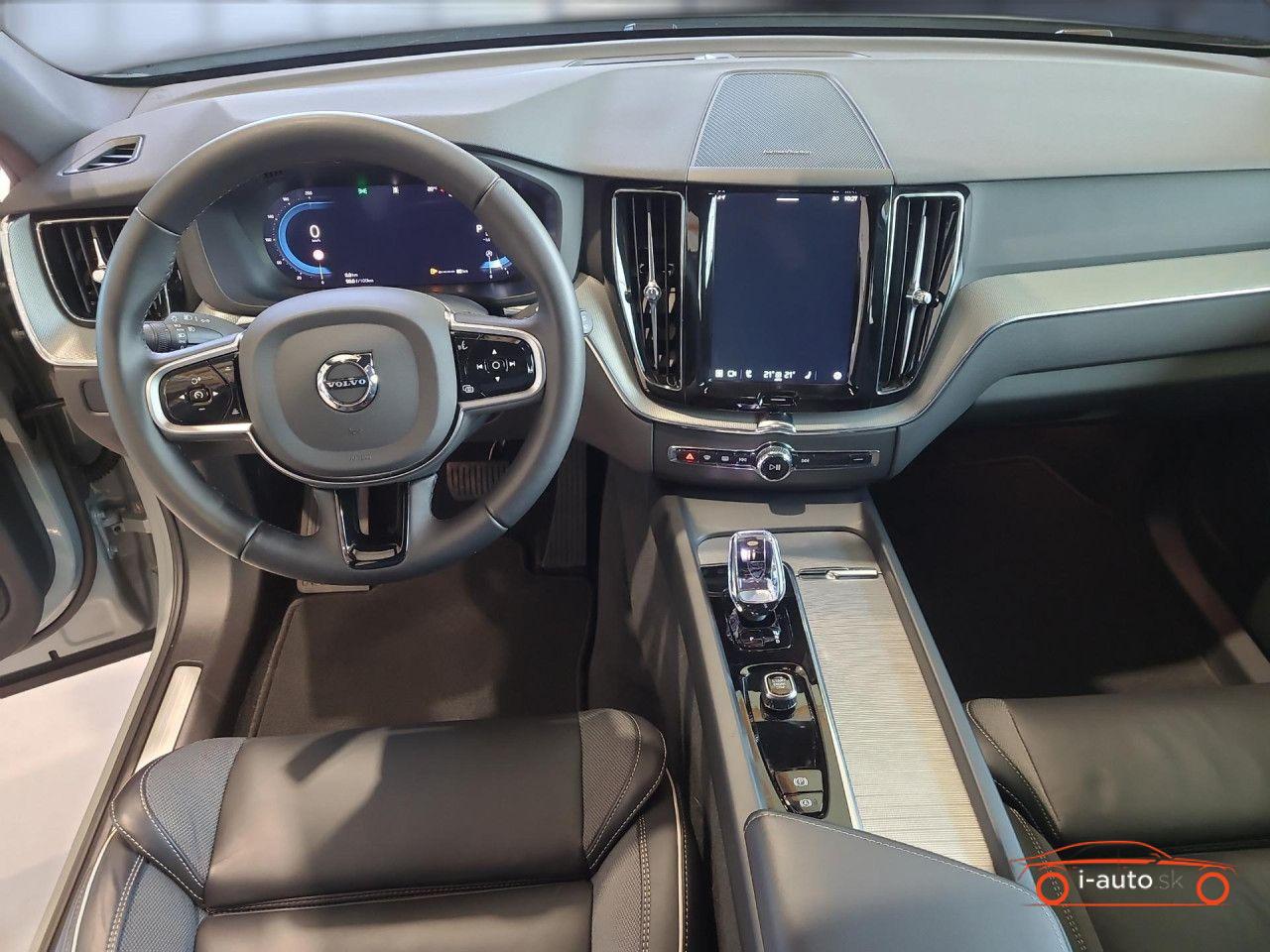 Volvo XC60 B5 Plus Dark AWD za 41990€