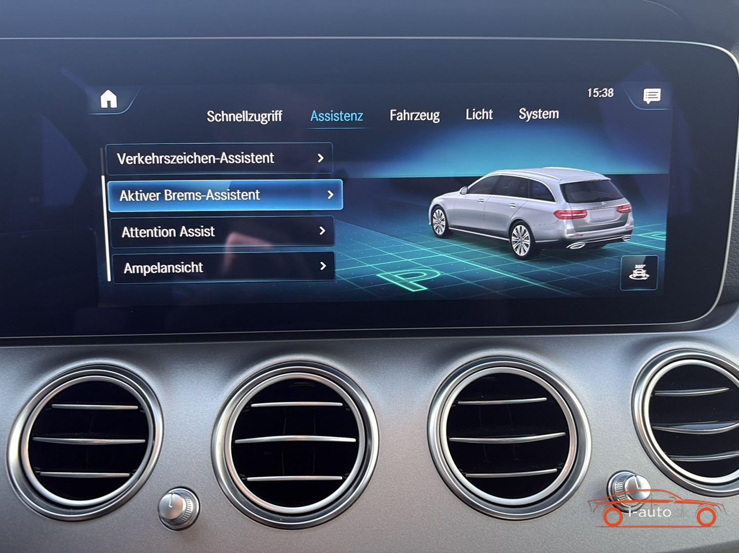 Mercedes-Benz E T 300de za 33000€