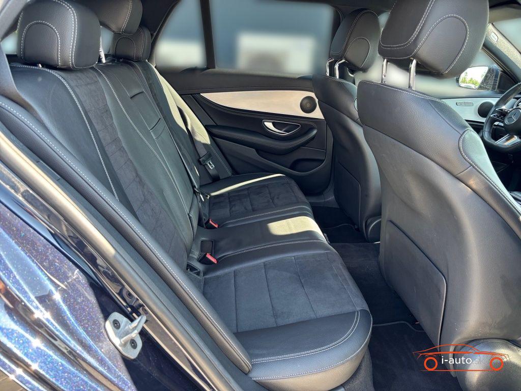 Mercedes-Benz E T 300de 4MATIC AMG za 35000€