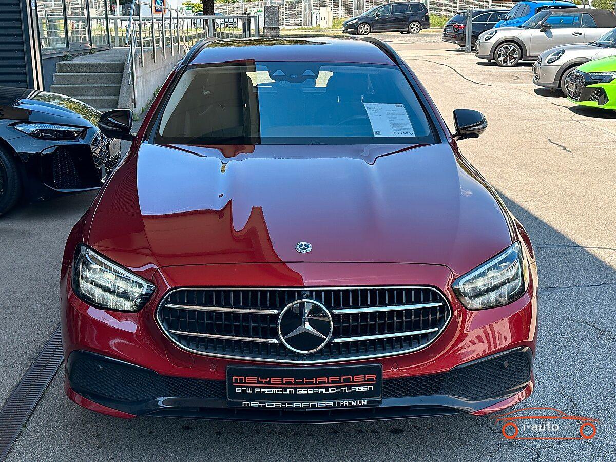 Mercedes-Benz E T 300 de PHEV T 4Matic  za 33000€