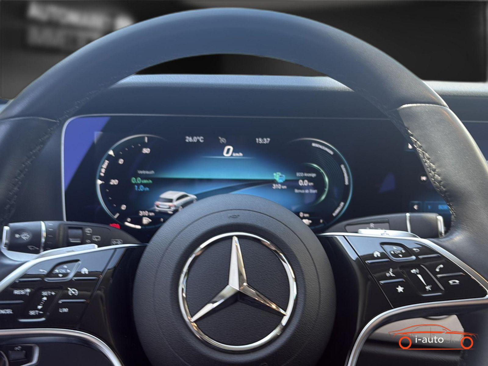 Mercedes-Benz E T 300de za 33000€