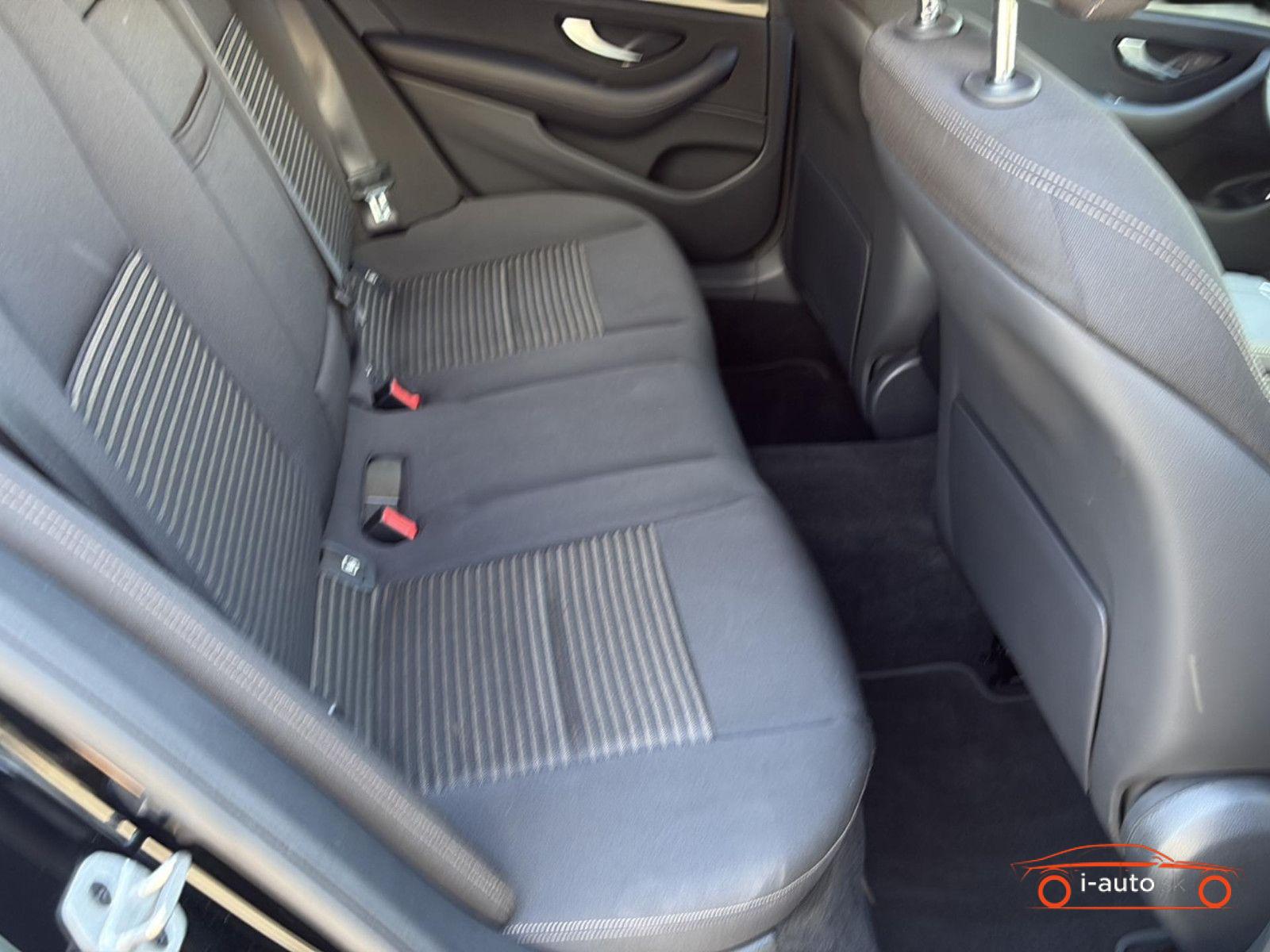 Mercedes-Benz E T 300de za 33000€
