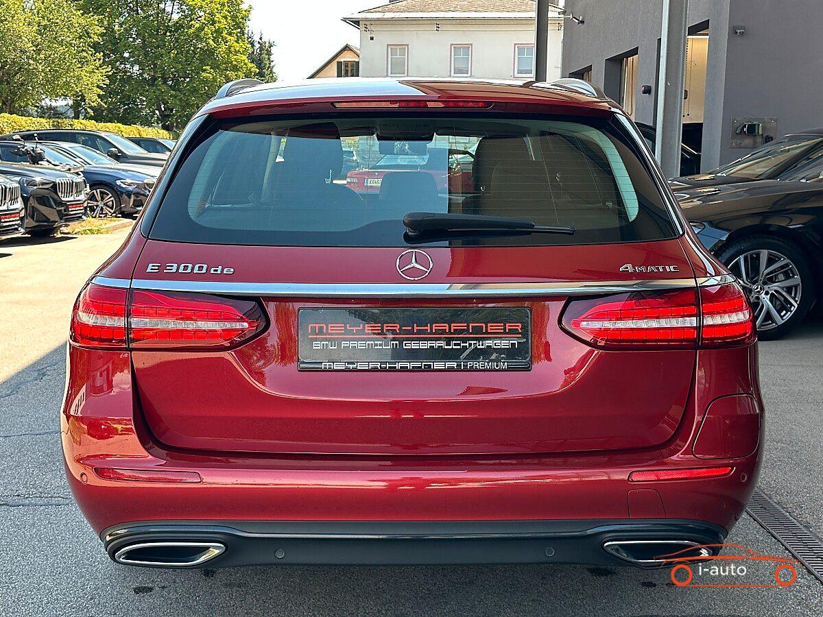 Mercedes-Benz E T 300 de PHEV T 4Matic  za 33000€