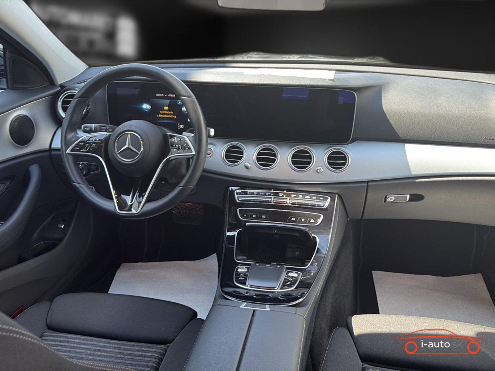 Mercedes-Benz E T 300de za 33000€