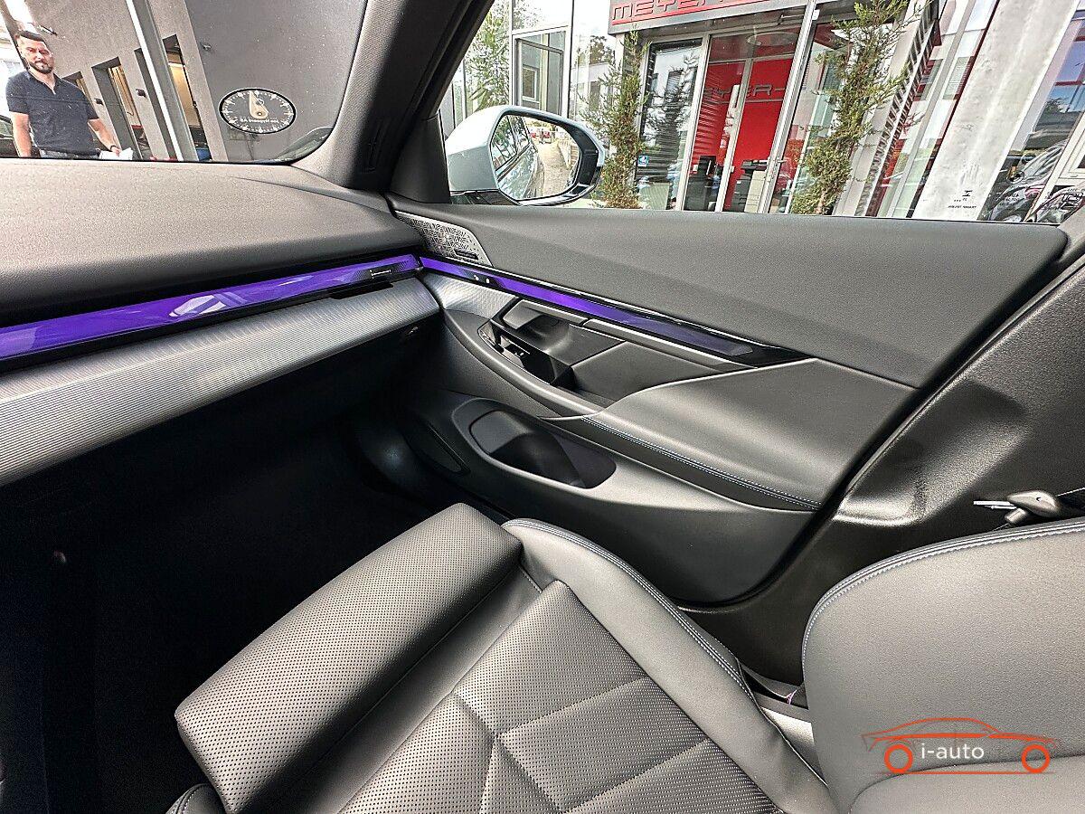 BMW 520 520d Touring xDrive M za 64500€