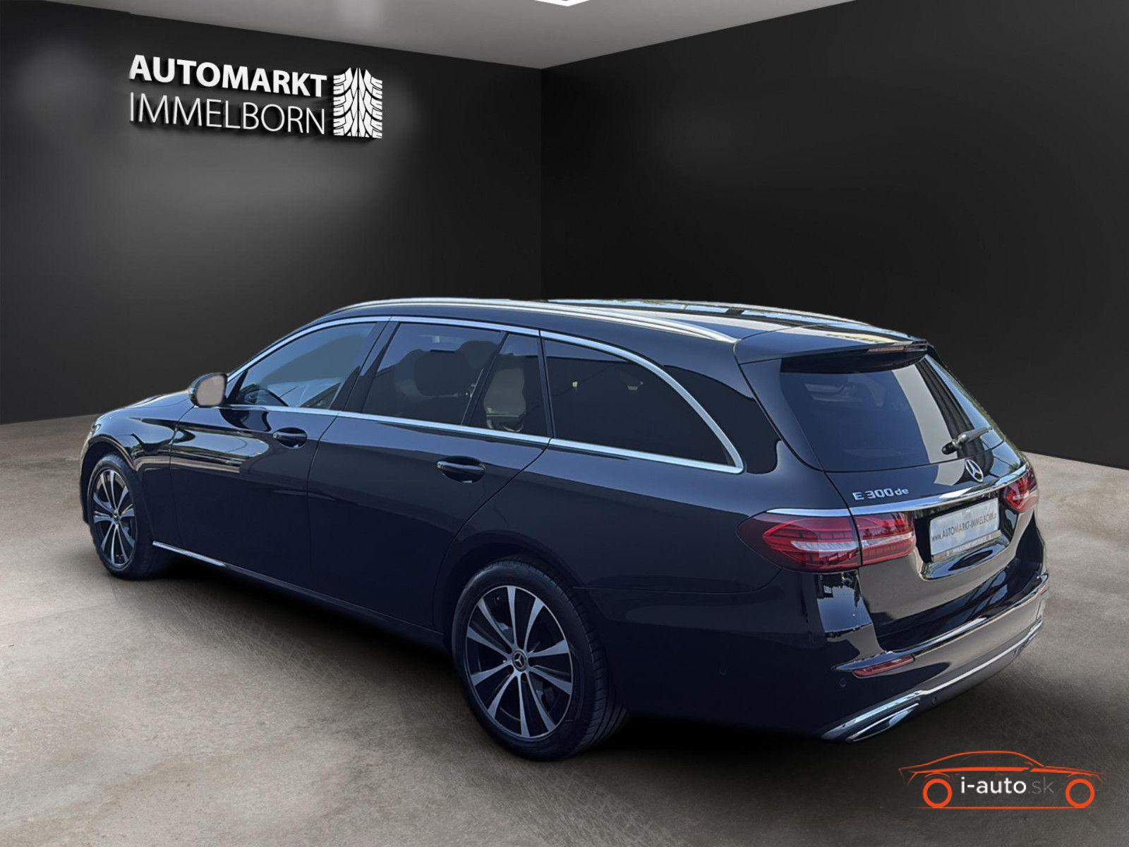 Mercedes-Benz E T 300de za 33000€