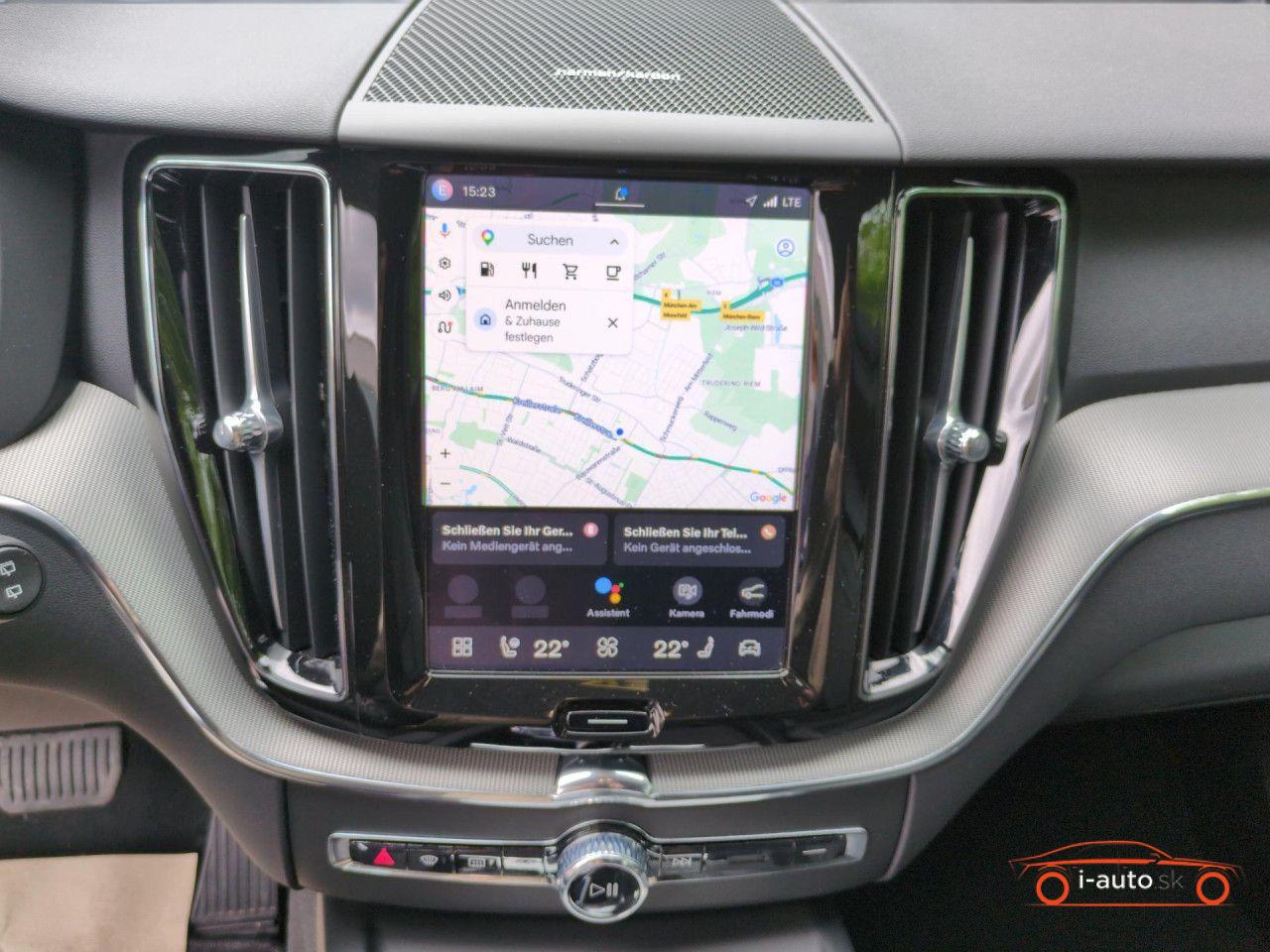Volvo XC60 Plus Dark AWD za 43500€