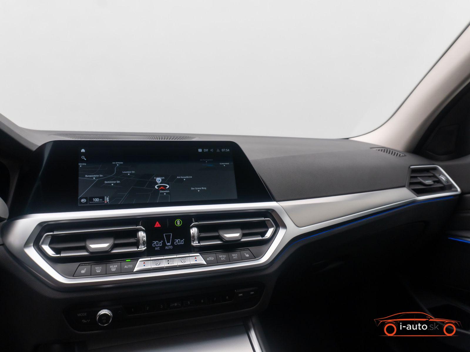 BMW 3 Touring 320d xD Sport Line za 29300€