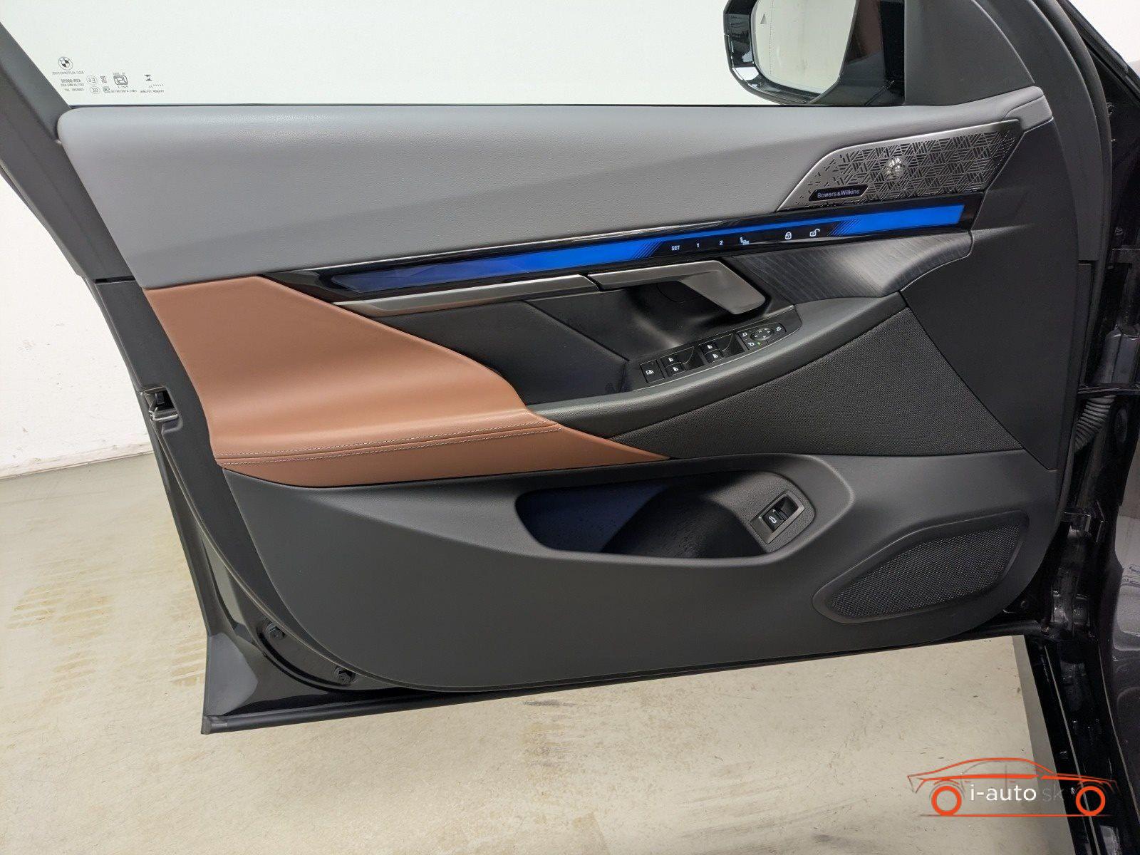 BMW i5 M60 xDrive za 70800€