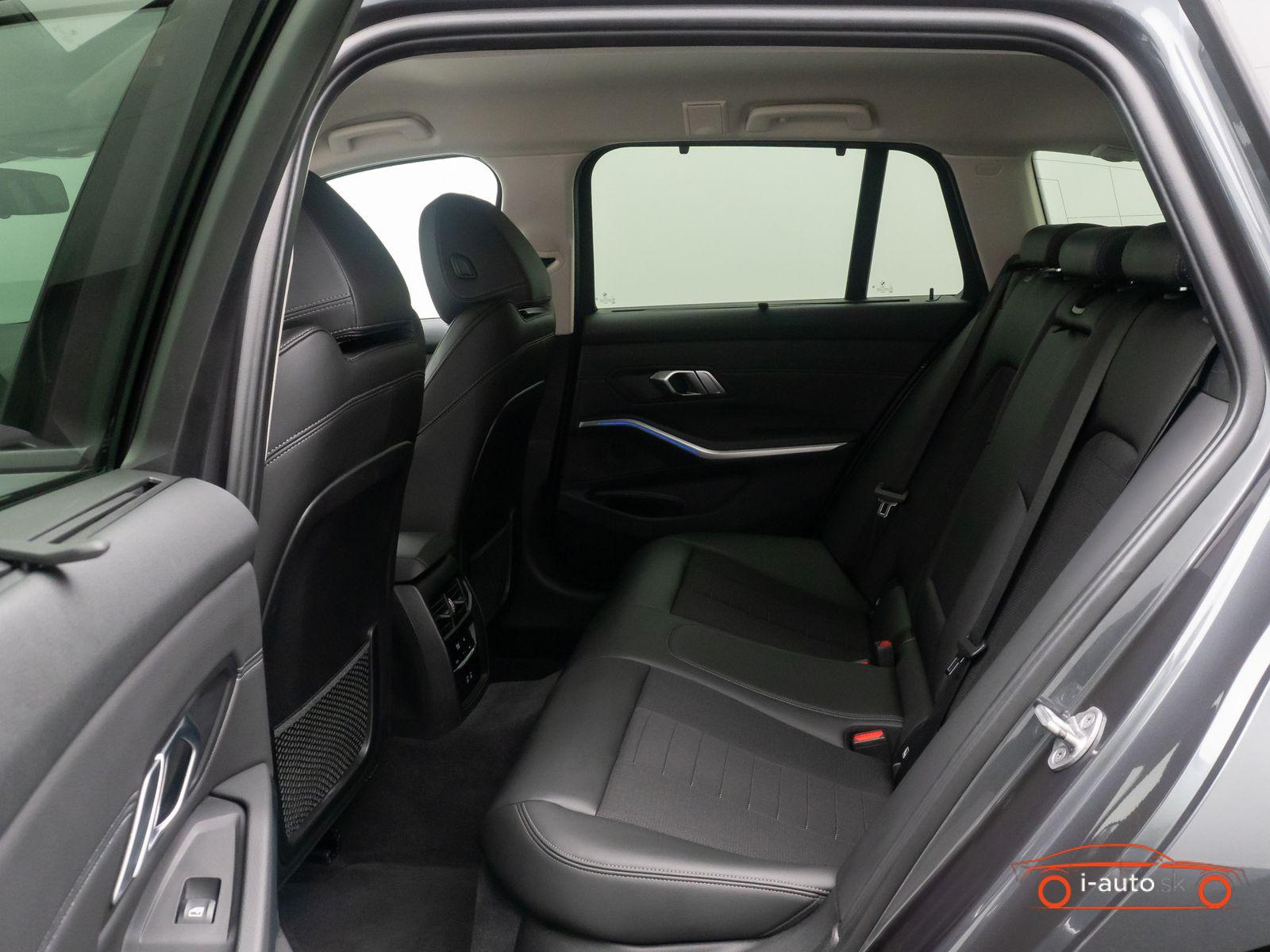 BMW 3 Touring 320d xD Sport Line za 29300€