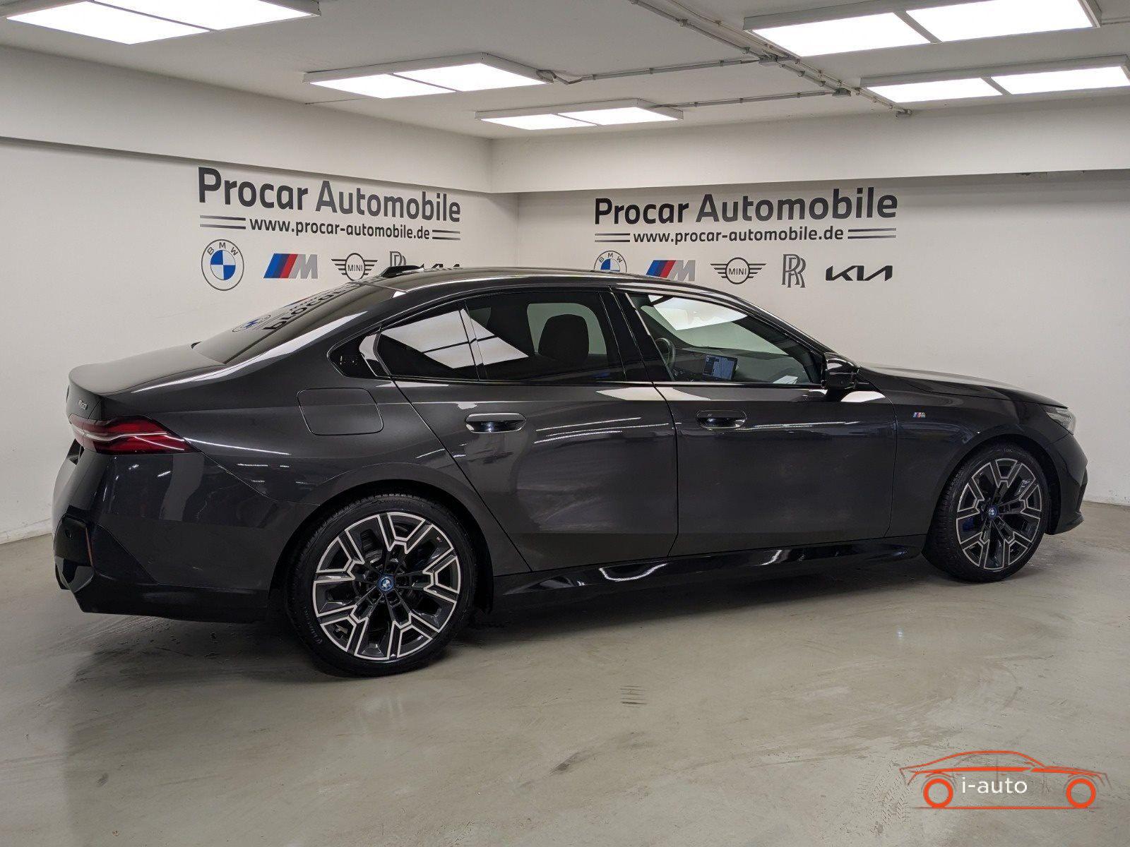 BMW i5 M60 xDrive za 70800€
