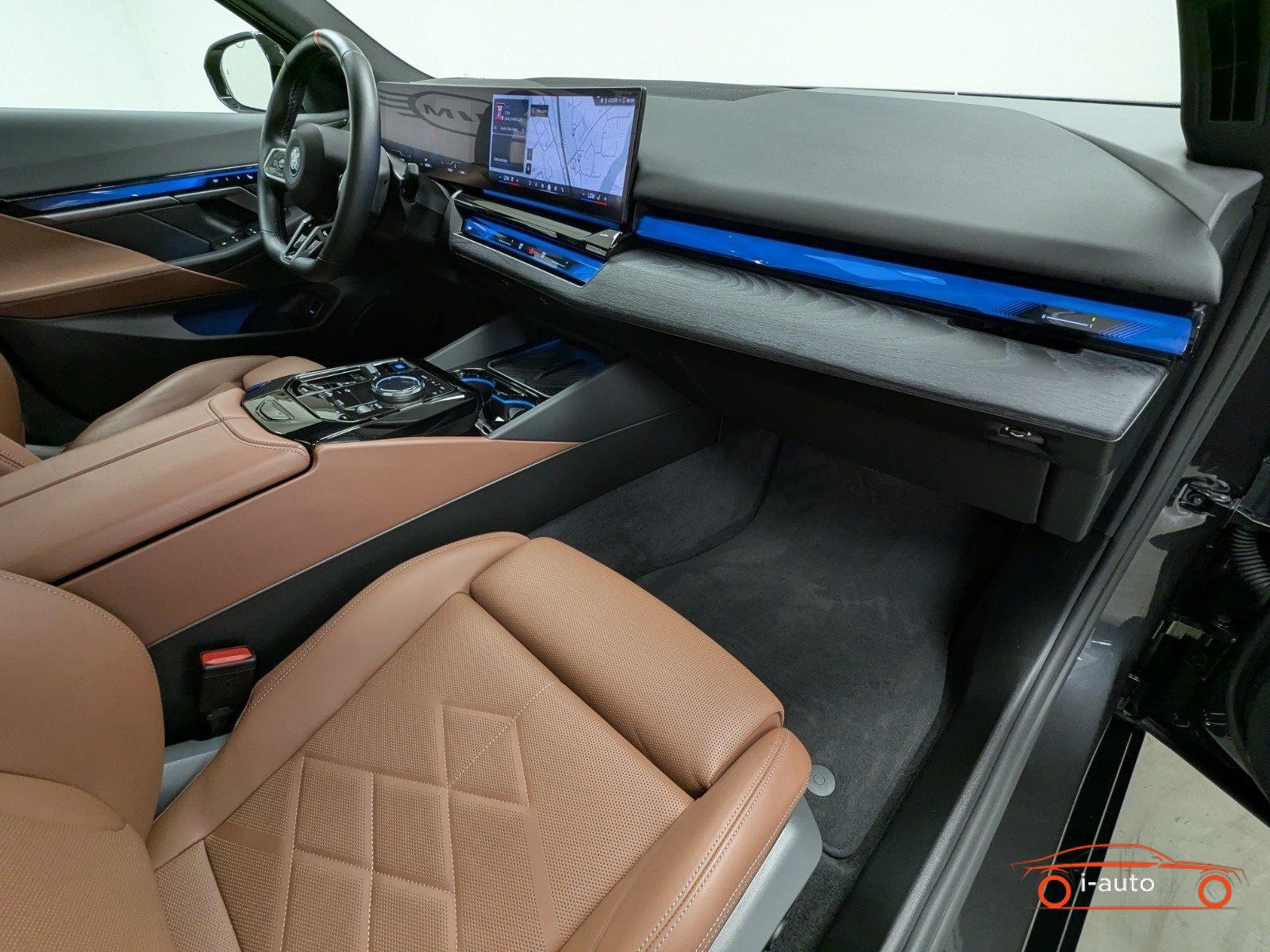 BMW i5 M60 xDrive za 70800€